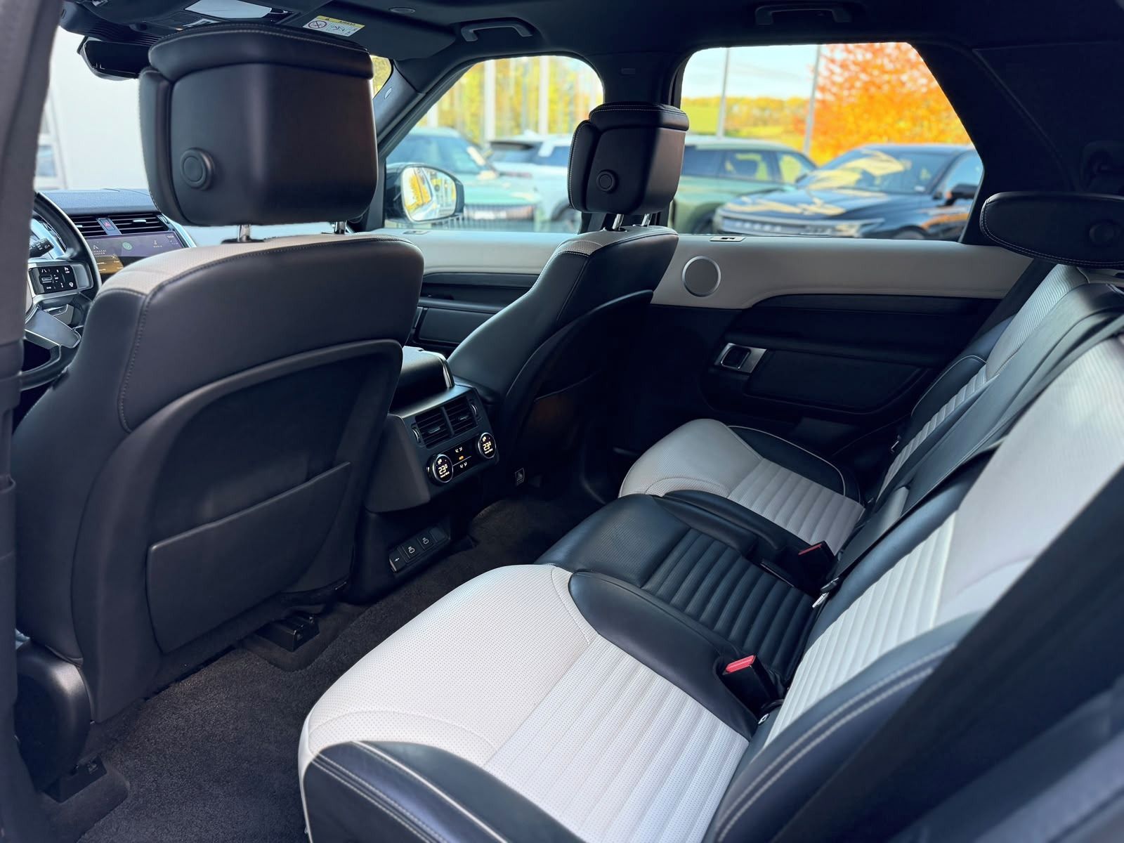 Land Rover Discovery, D300 METROPOLITAN DYNAMIC - fotka 3