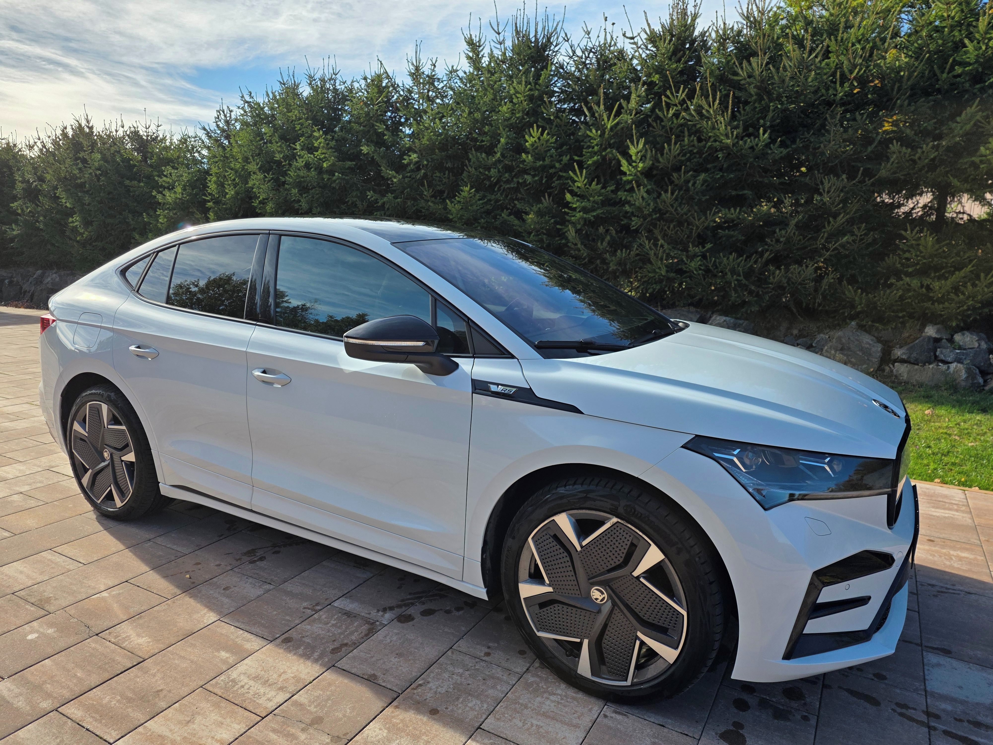 Škoda Enyaq, ČR, 4X4, RS, tepelko,head, DPH - fotka 2
