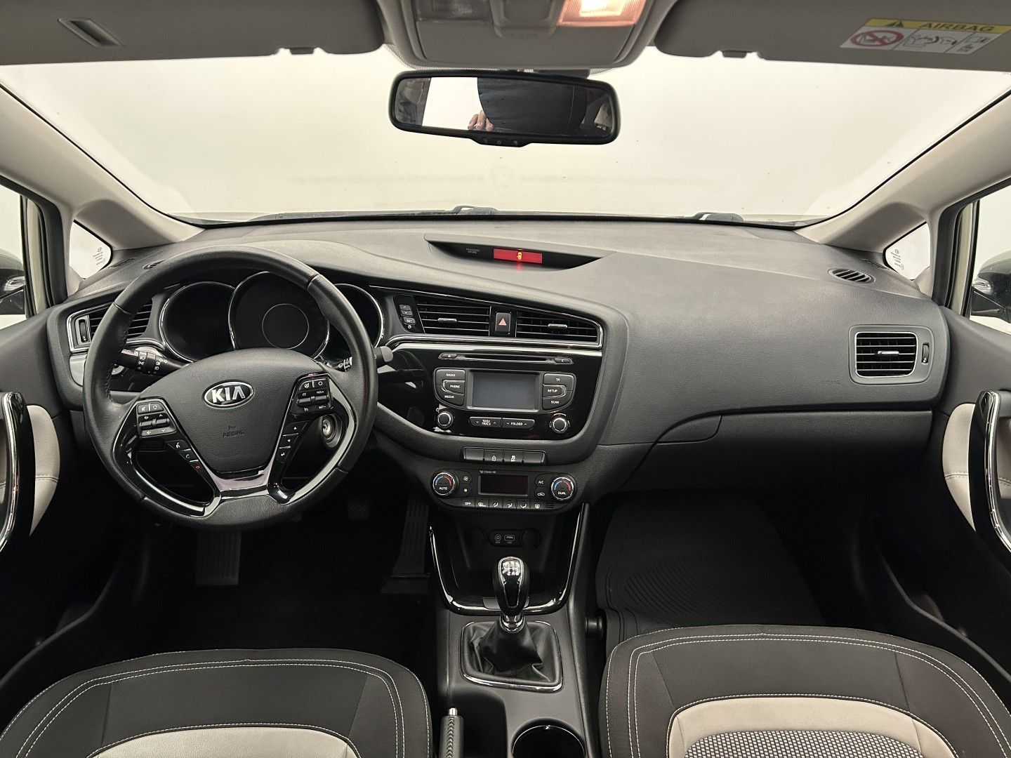 Kia Cee´d, 1.6CRDI 100kW EXCLUSIVE - fotka 5