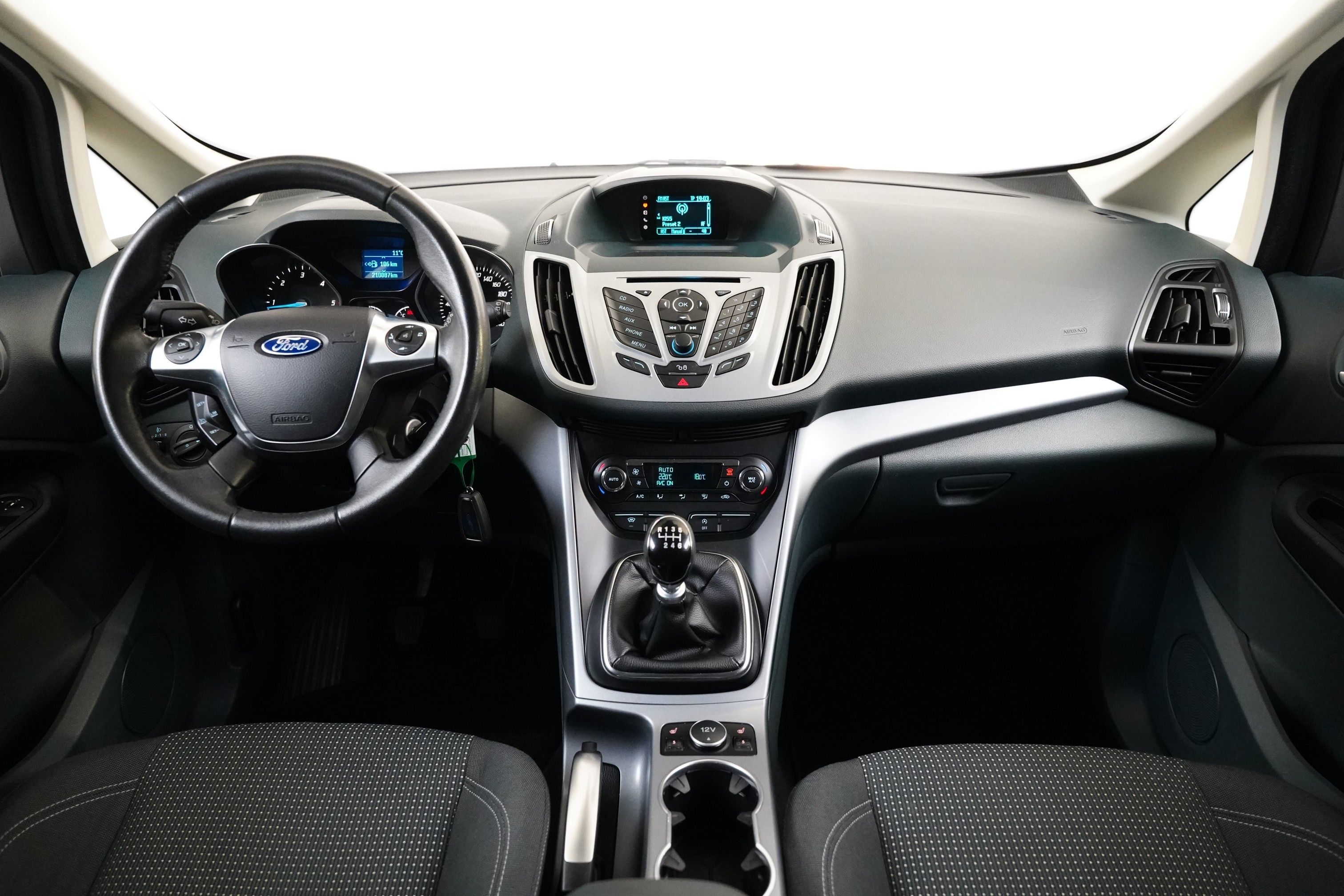 Ford Grand C-MAX, 1.6 TDCI 85 kW Sync Edition - fotka 5