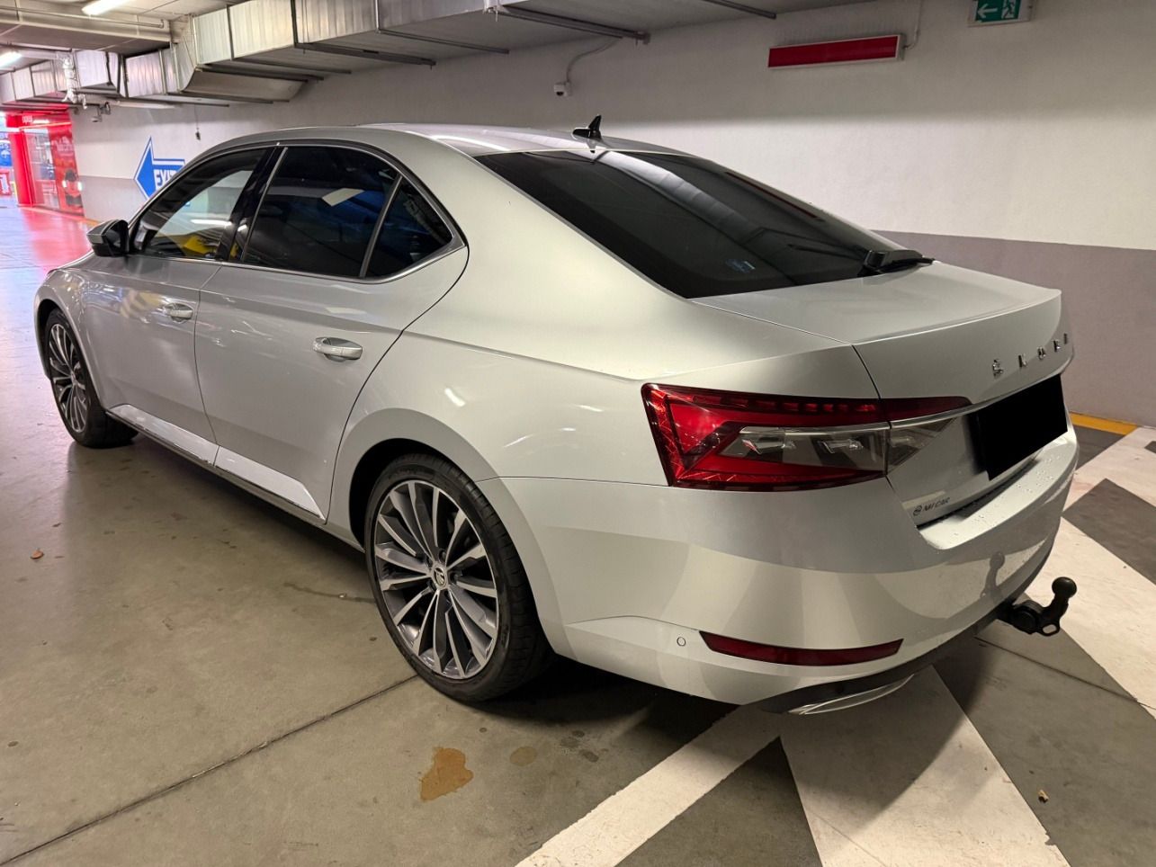 Škoda Superb, 2.0 Tdi 147kw DSG L&k, max.výb - fotka 3