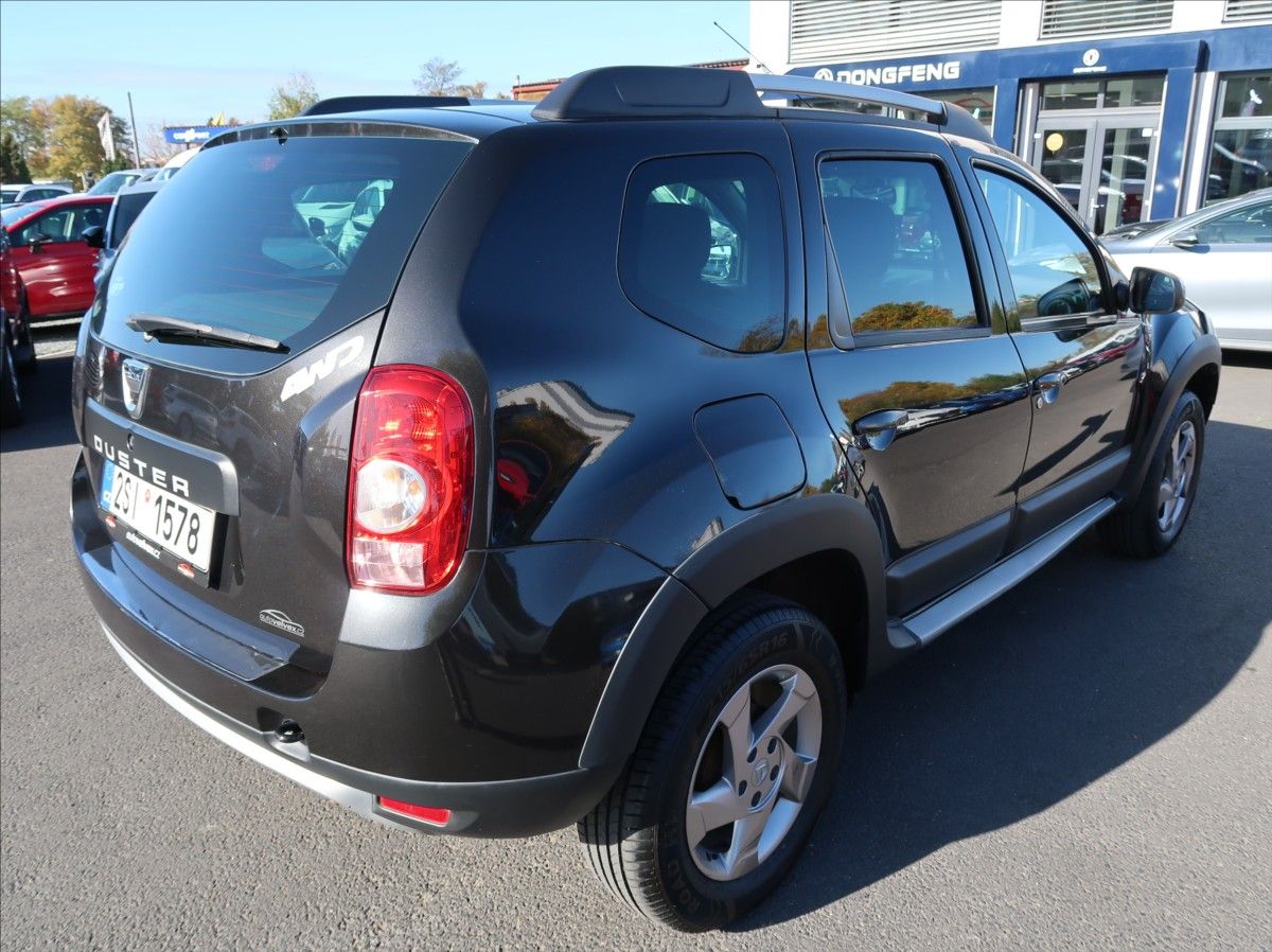 Dacia Duster, 1,6 i,16V,77kW,1majČR,4x4 - fotka 3