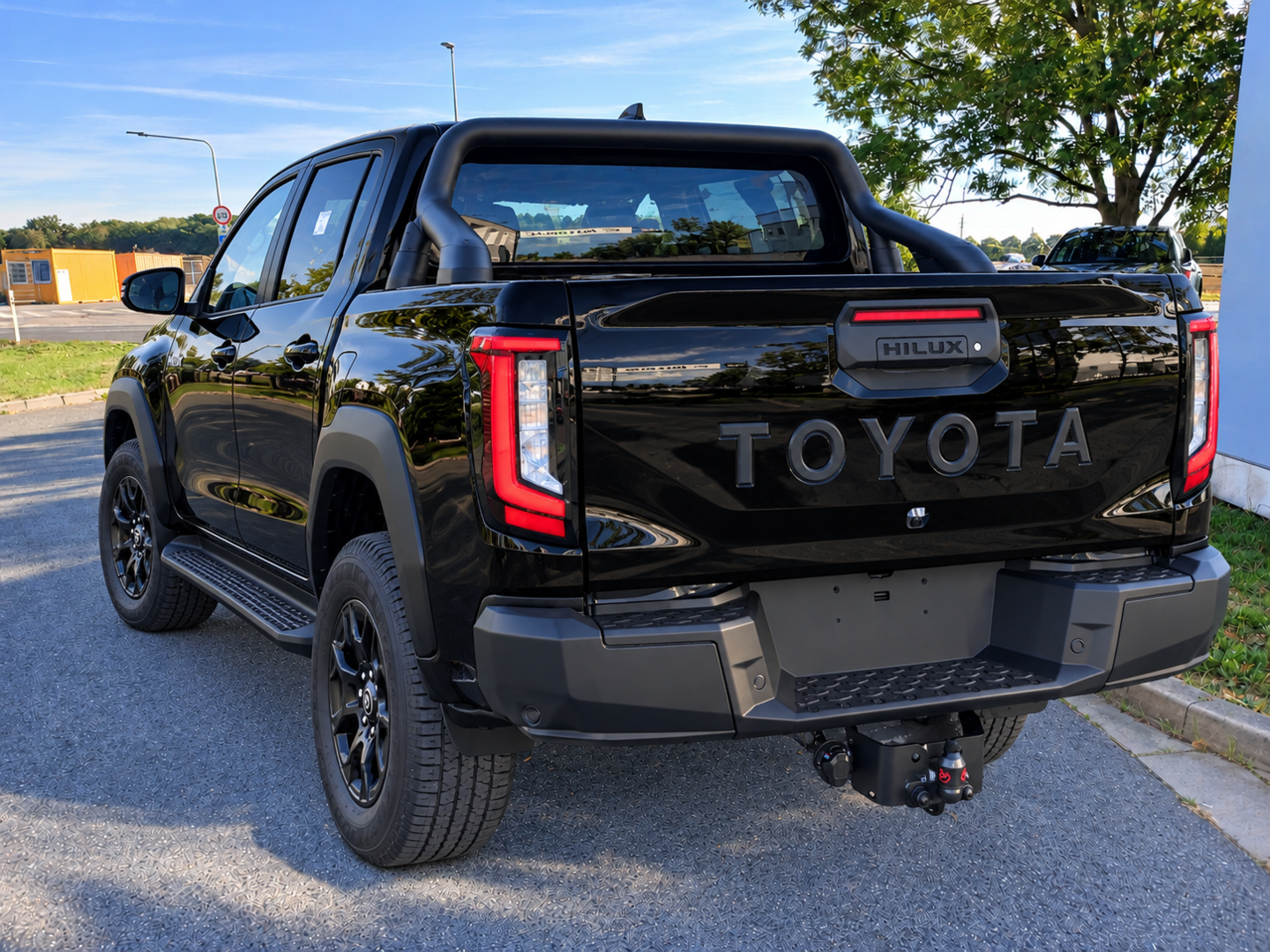 Toyota Hilux, 2.8L Diesel 48V MHEV - 4x4 - 6 - fotka 4