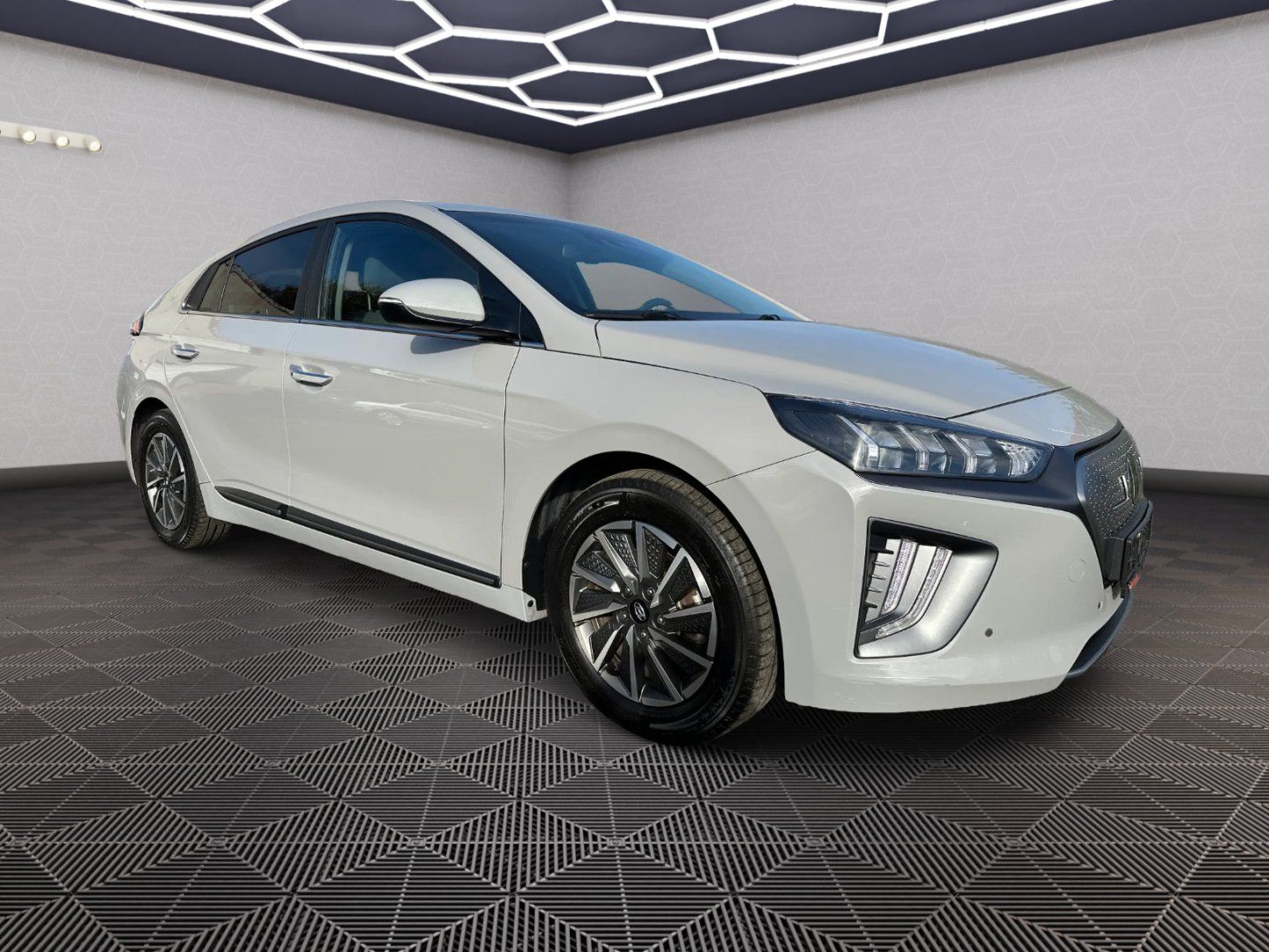 Hyundai Ioniq, 38,3 kWh Level 5 SoH 100%