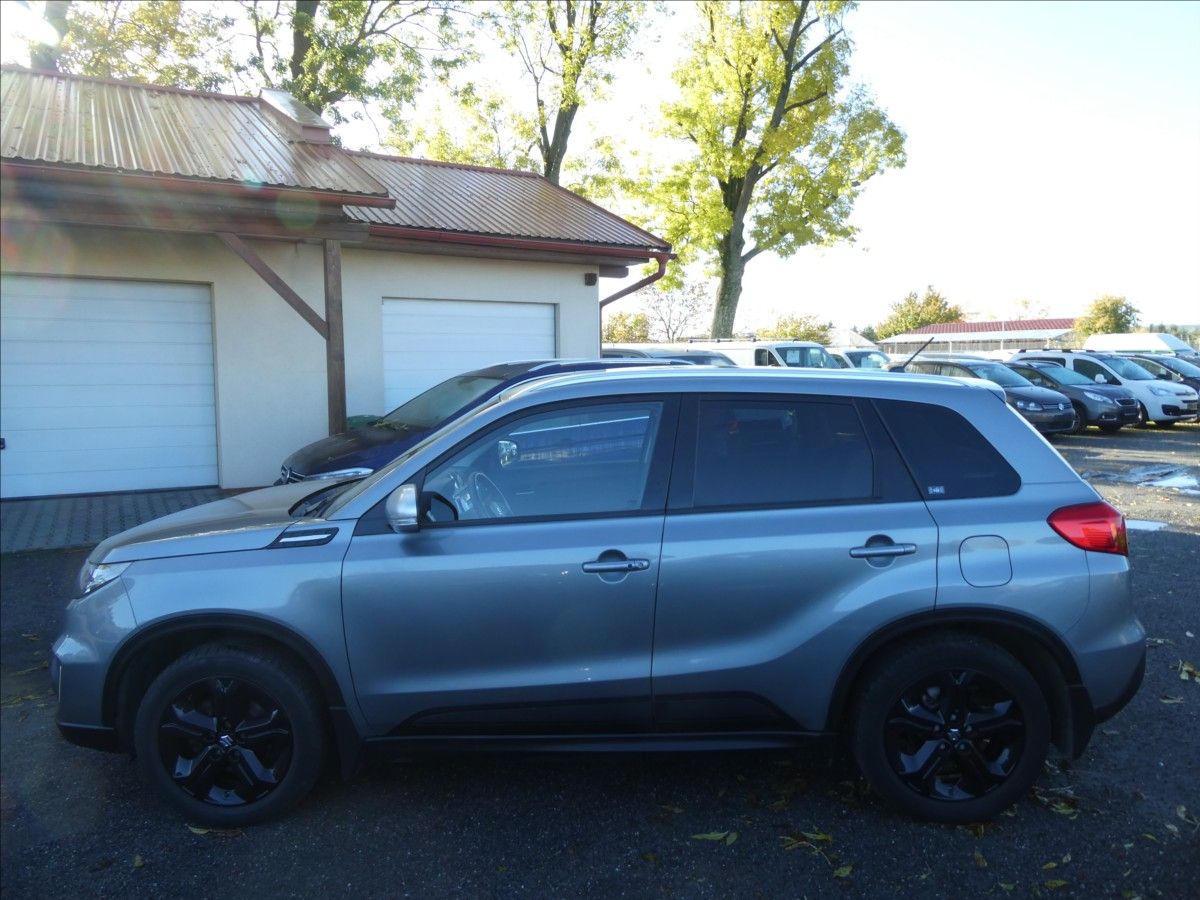 Suzuki Vitara, 1,4 BJet 103kW 1.maj,4x4,závěs - fotka 6