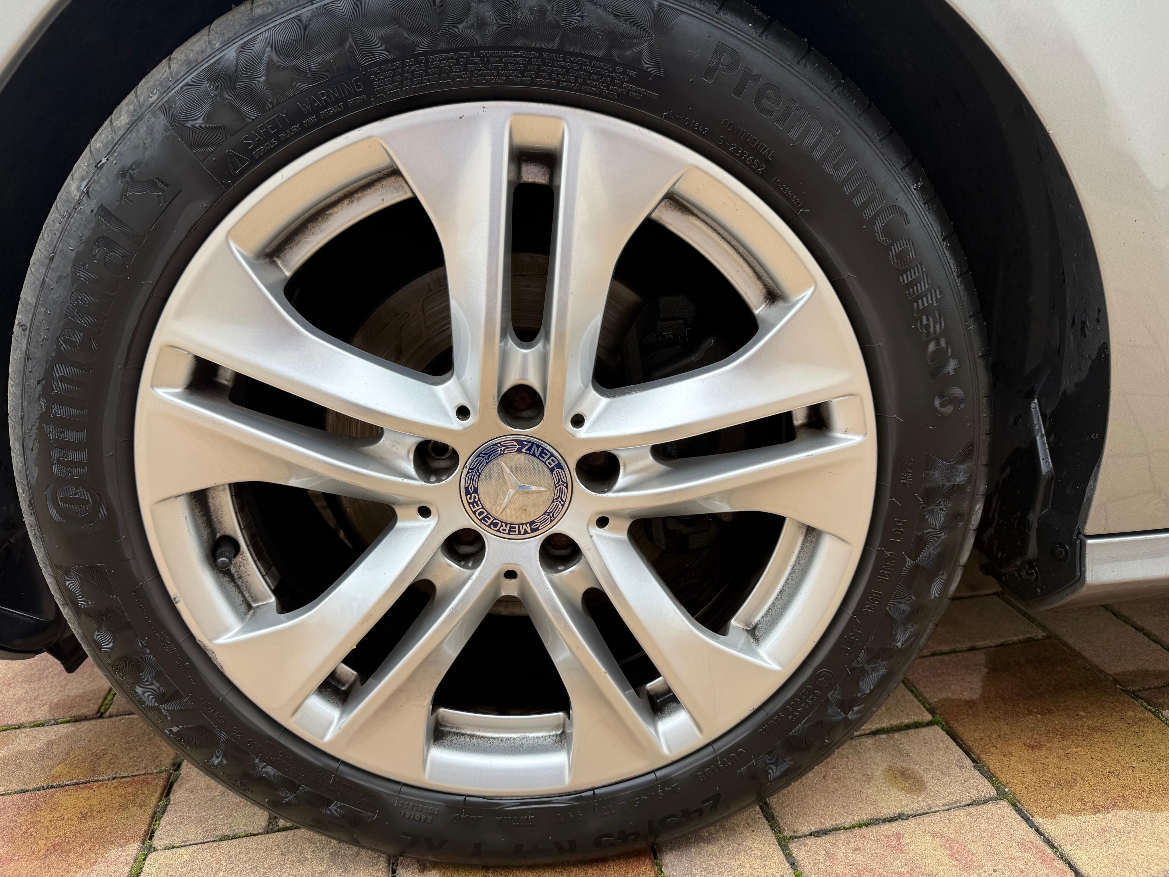 Mercedes-Benz Třídy E, 220 CDI - fotka 5