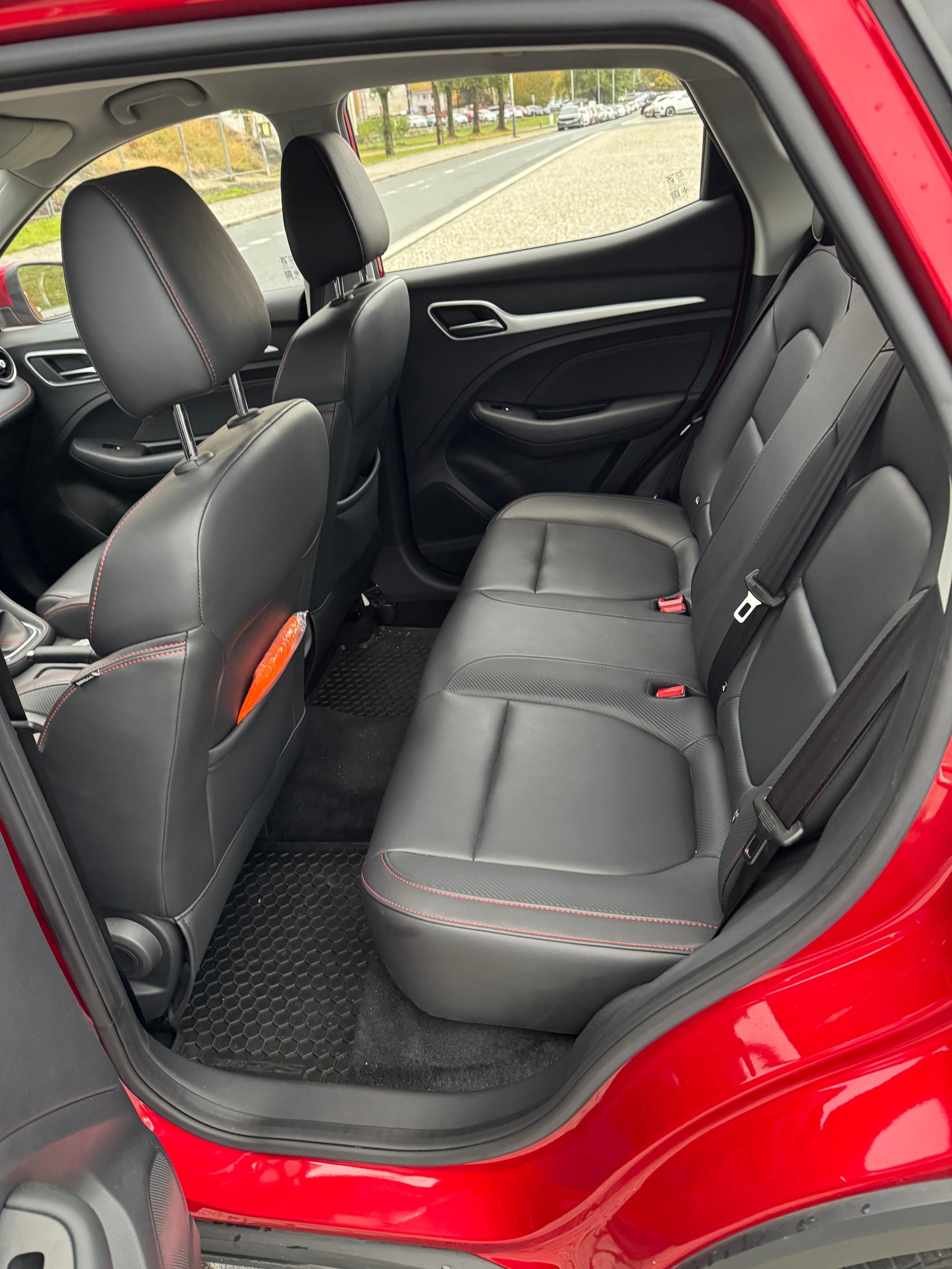 MG ZS, MG ZS Emotion 1,5 DVVT 78 kW - fotka 4