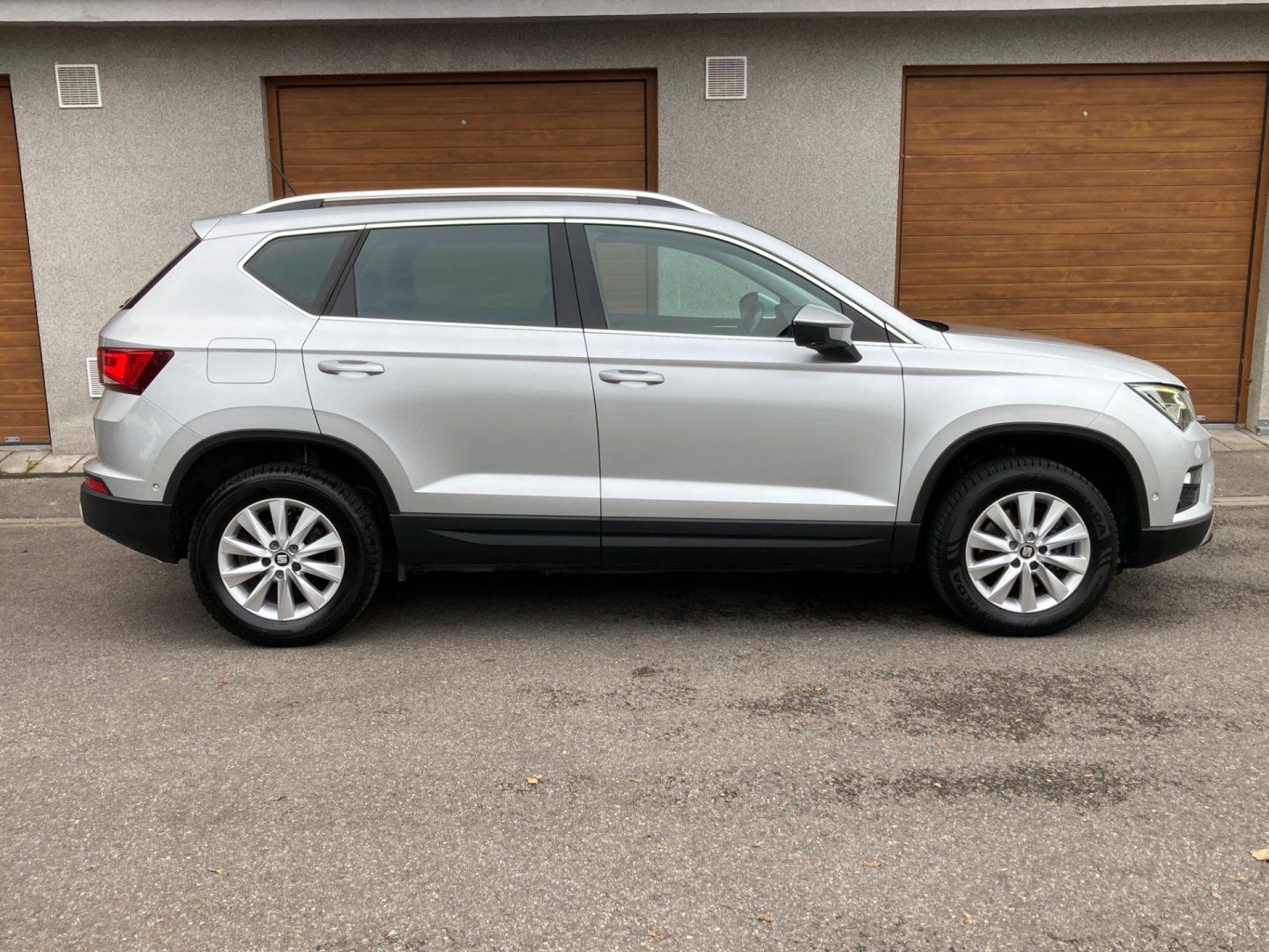 Seat Ateca, 1,0 TSI Servisní k. Top stav - fotka 2