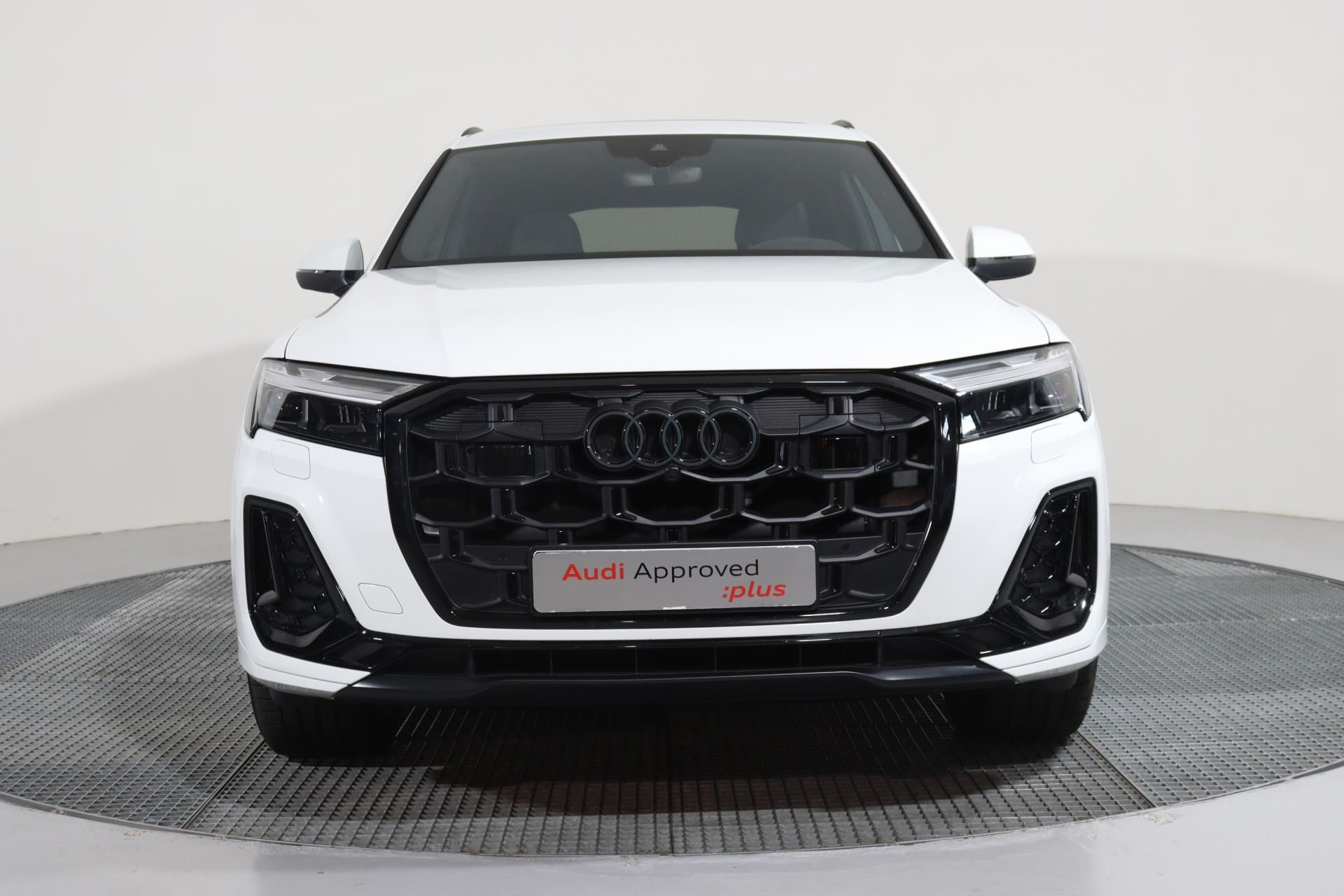 Audi Q7, S LINE 3,0 TDI quattro - fotka 4