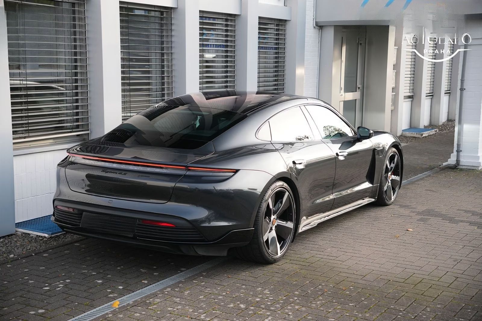 Porsche Taycan, 4S SPORTDESIGN-BURMESTER* - fotka 5
