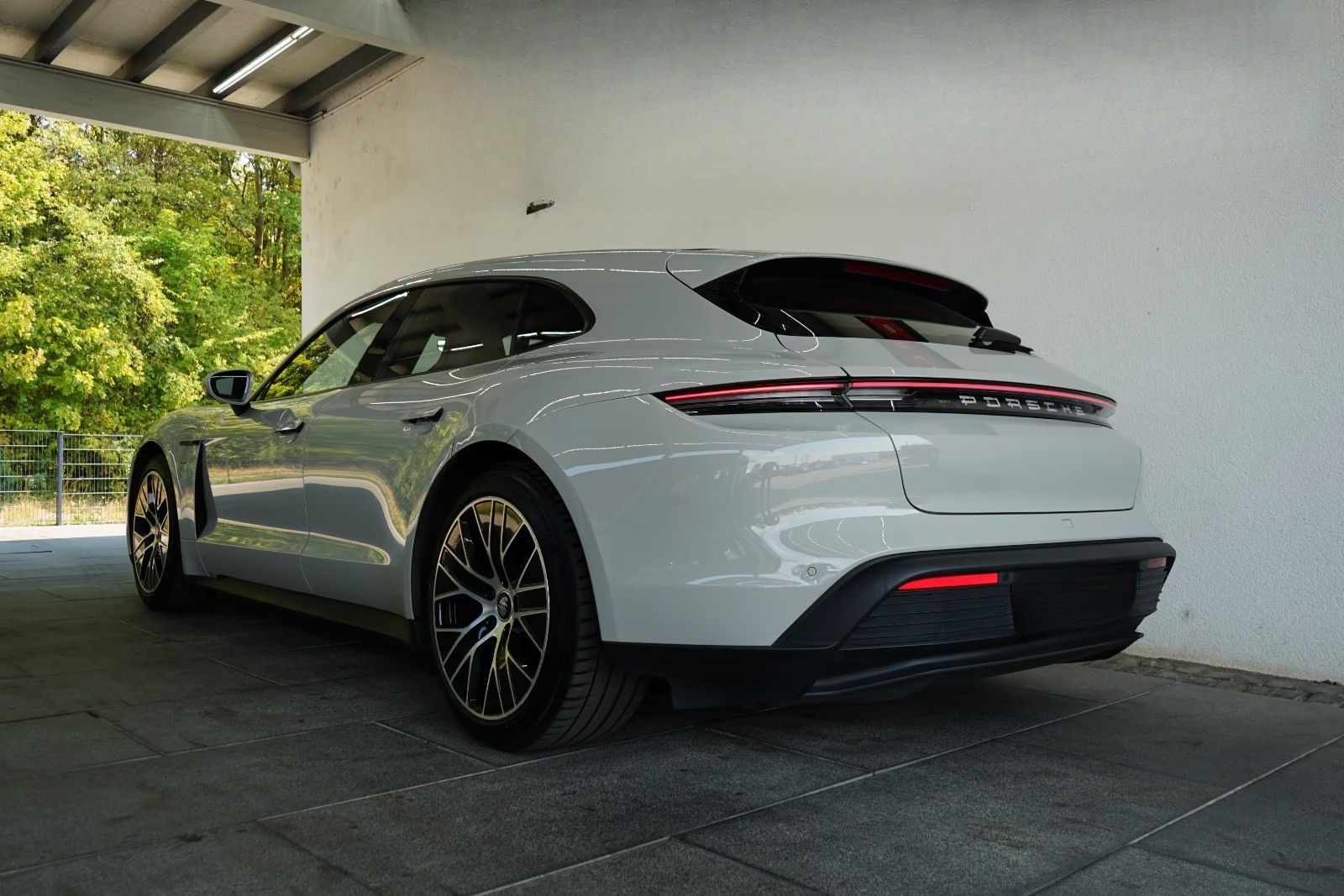 Porsche Taycan, Sport Turismo* - fotka 3