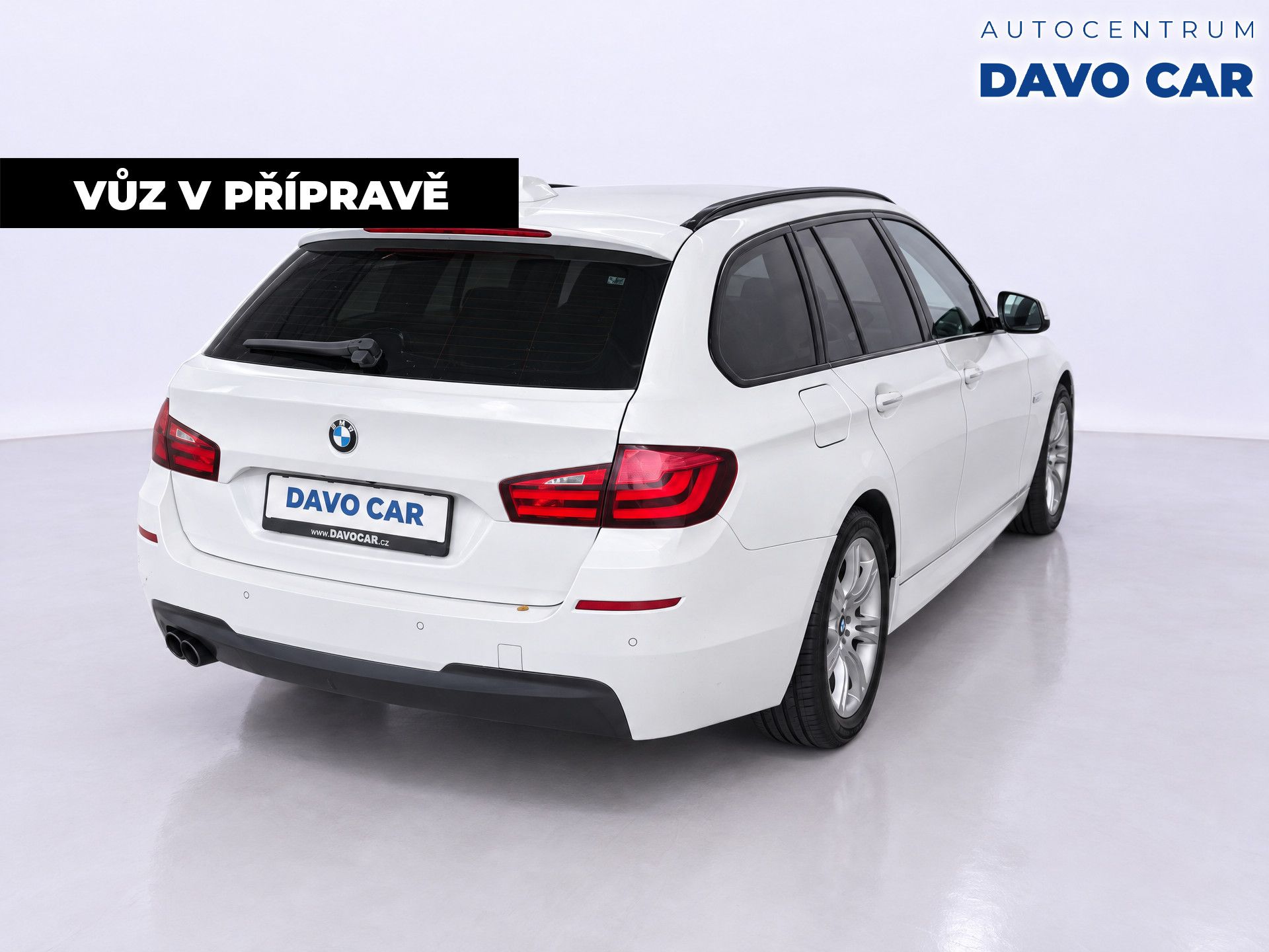 BMW Řada 5, 2,0 525d xDrive Touring CZ - fotka 5