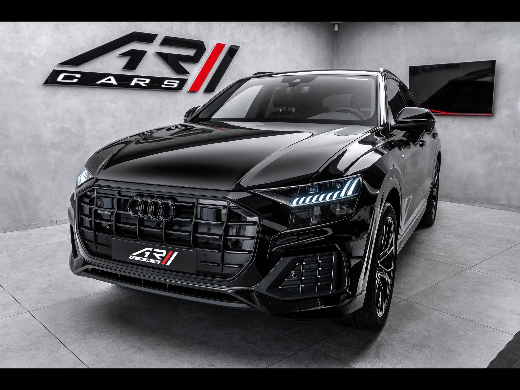 Audi Q8, 50TDI S-line Matrix Vzduch - fotka 4