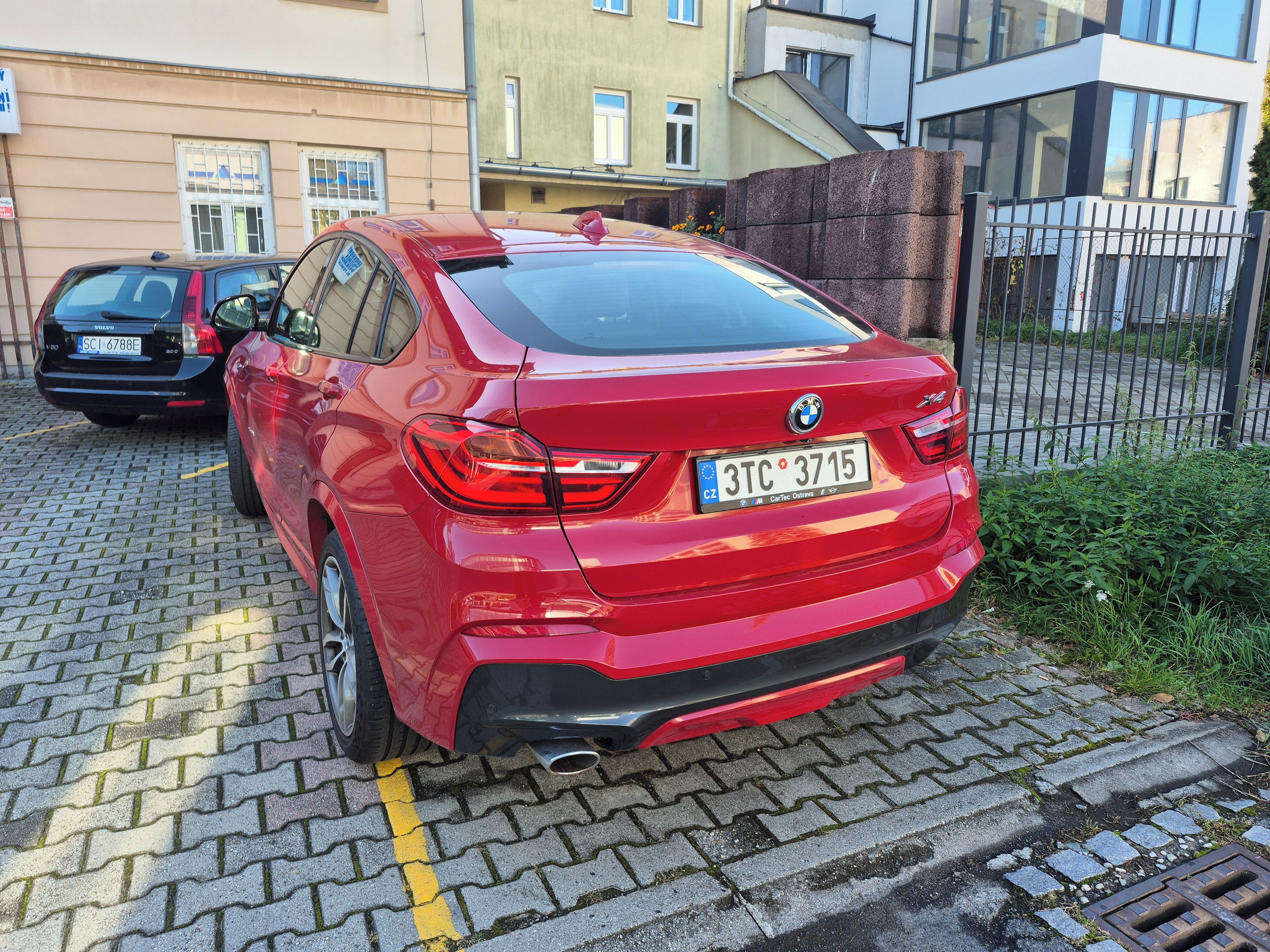 BMW X4, 2.0D - fotka 4