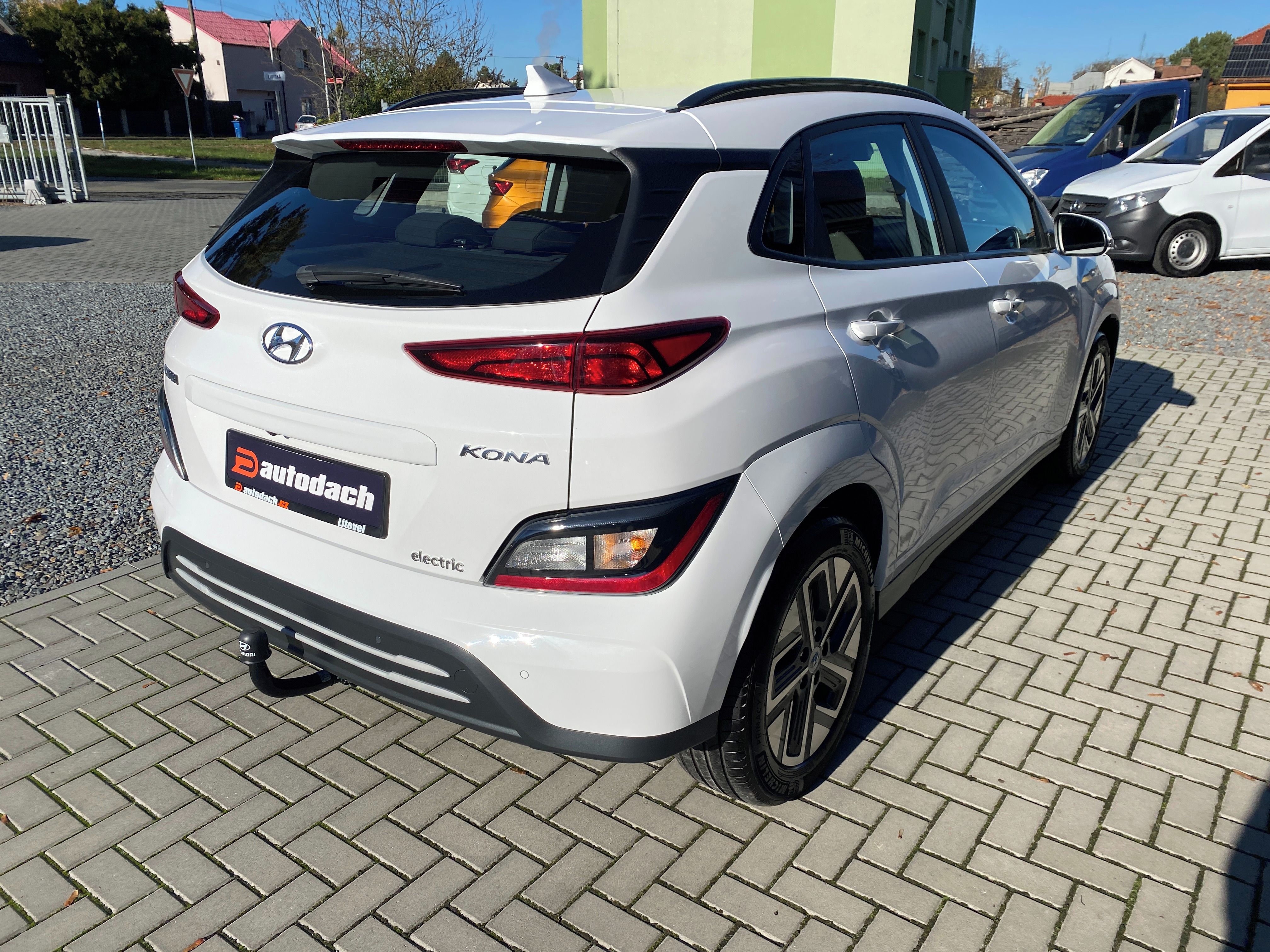 Hyundai Kona, EV 100KW - 1xMAJ - DPH - TOP - fotka 5