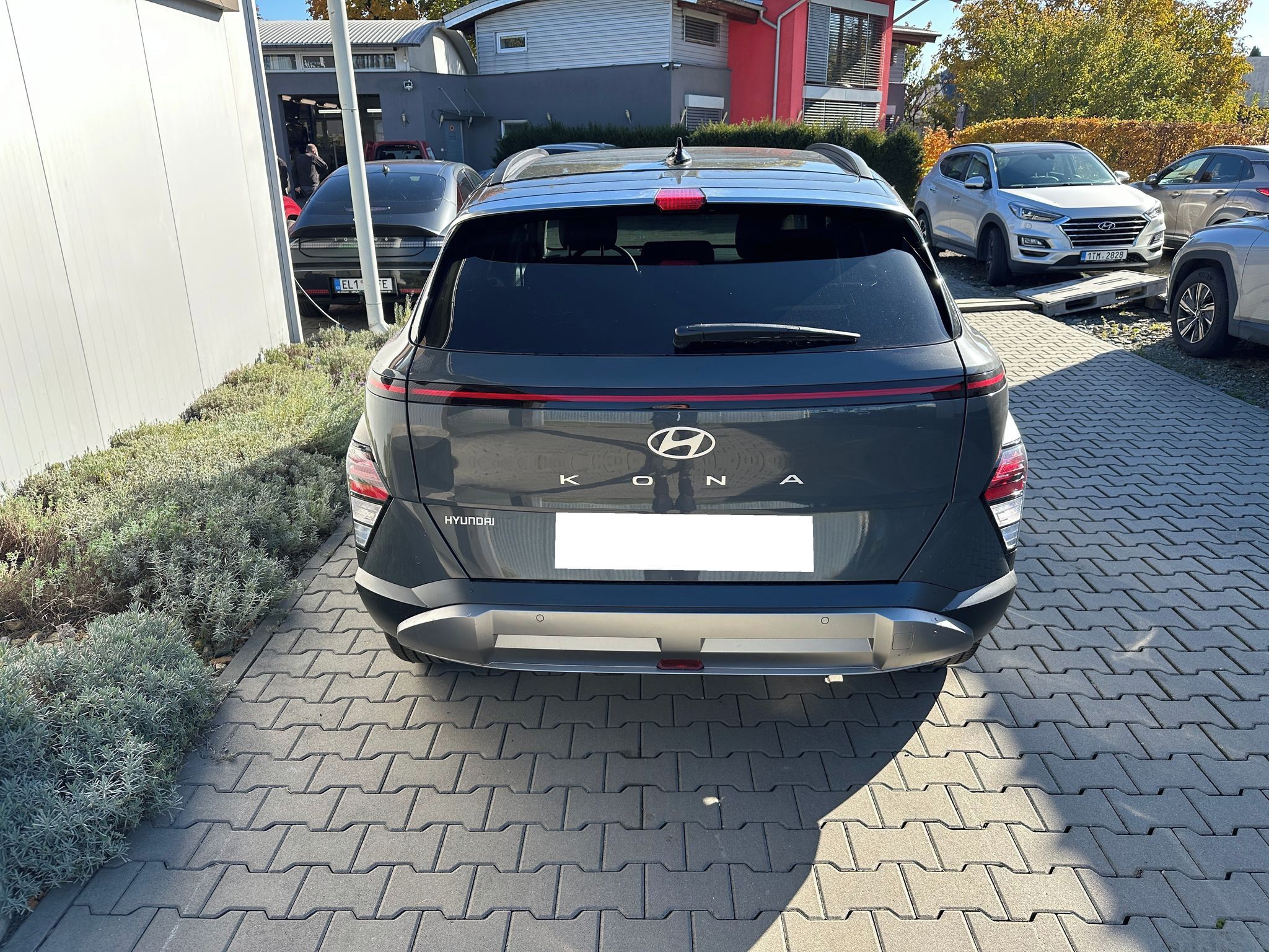 Hyundai Kona, 1,6 T-GDI 2WD DCT SMART TECH - fotka 6