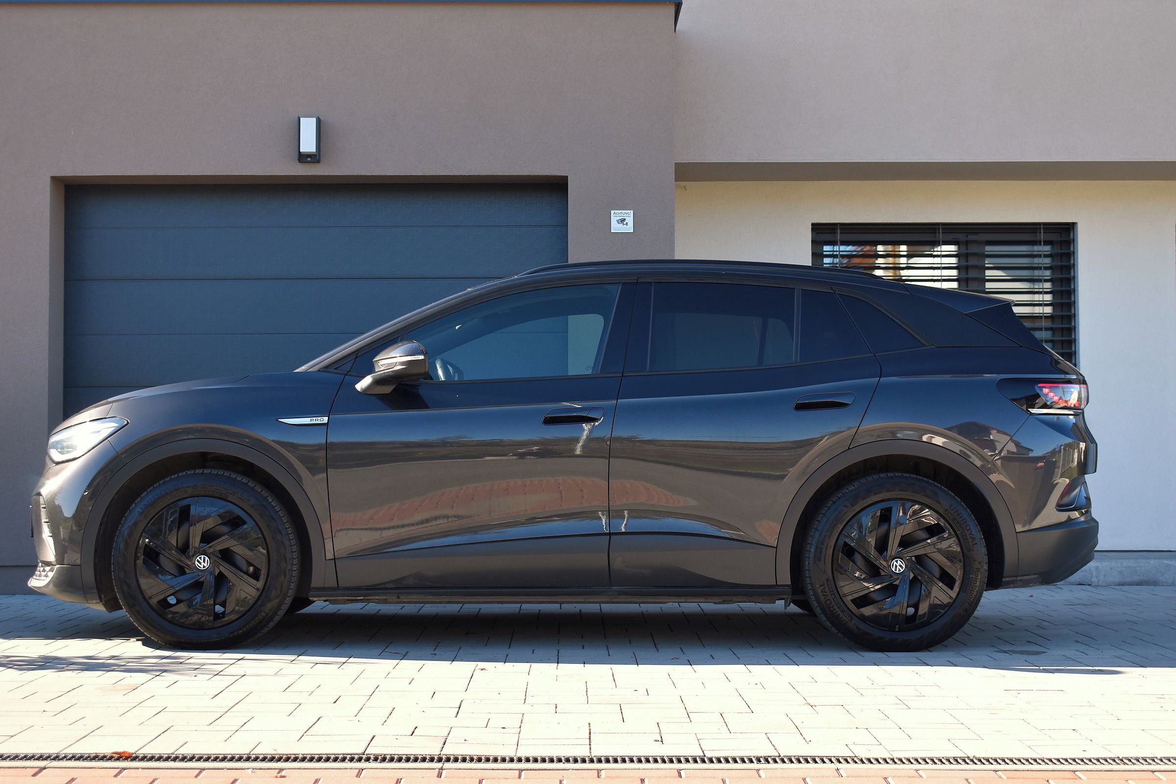Volkswagen ID.4, 77kWh AVILOO 92,2% Matrix - fotka 4