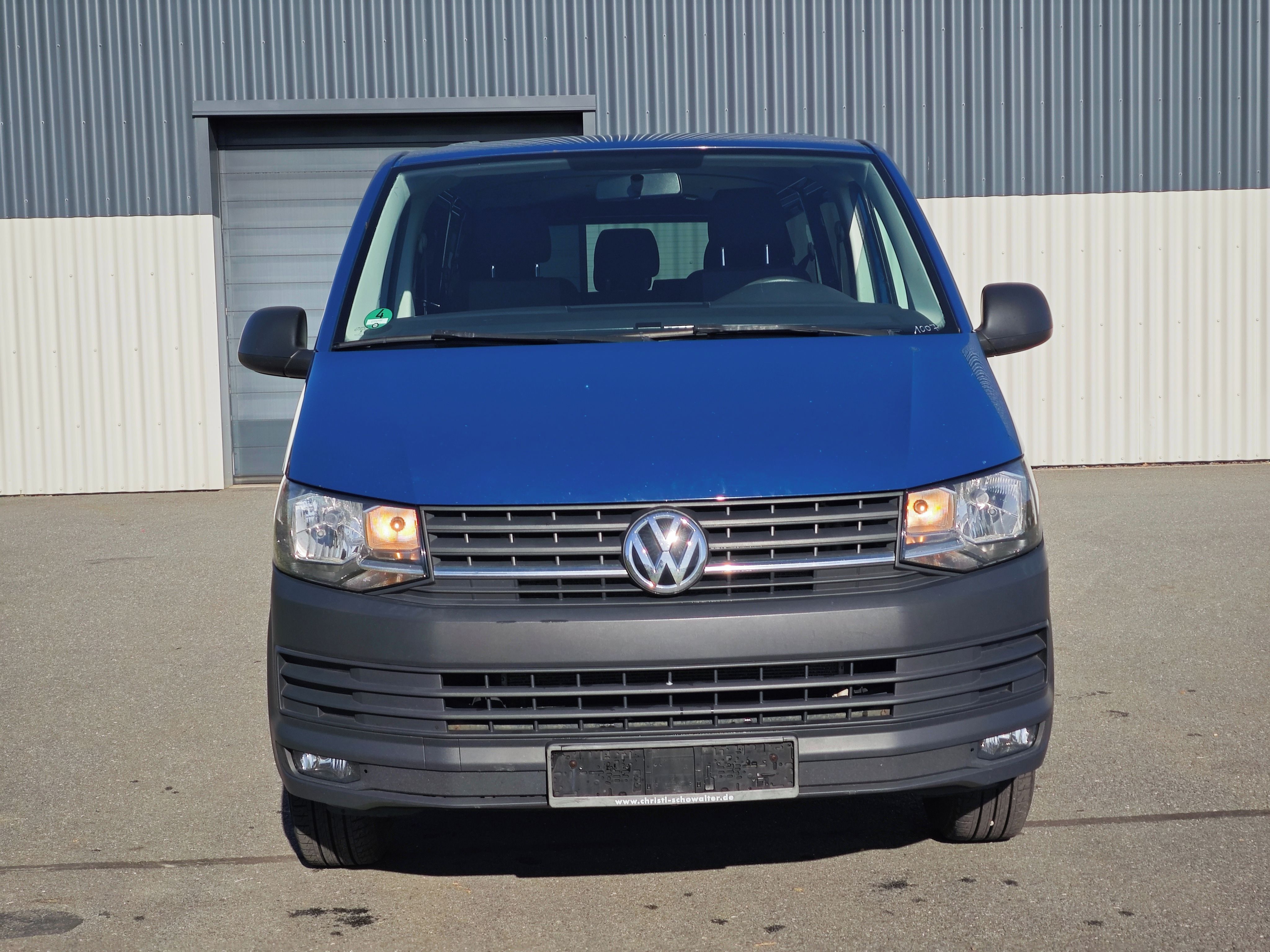 Volkswagen Transporter, Long 8míst tažné - fotka 3