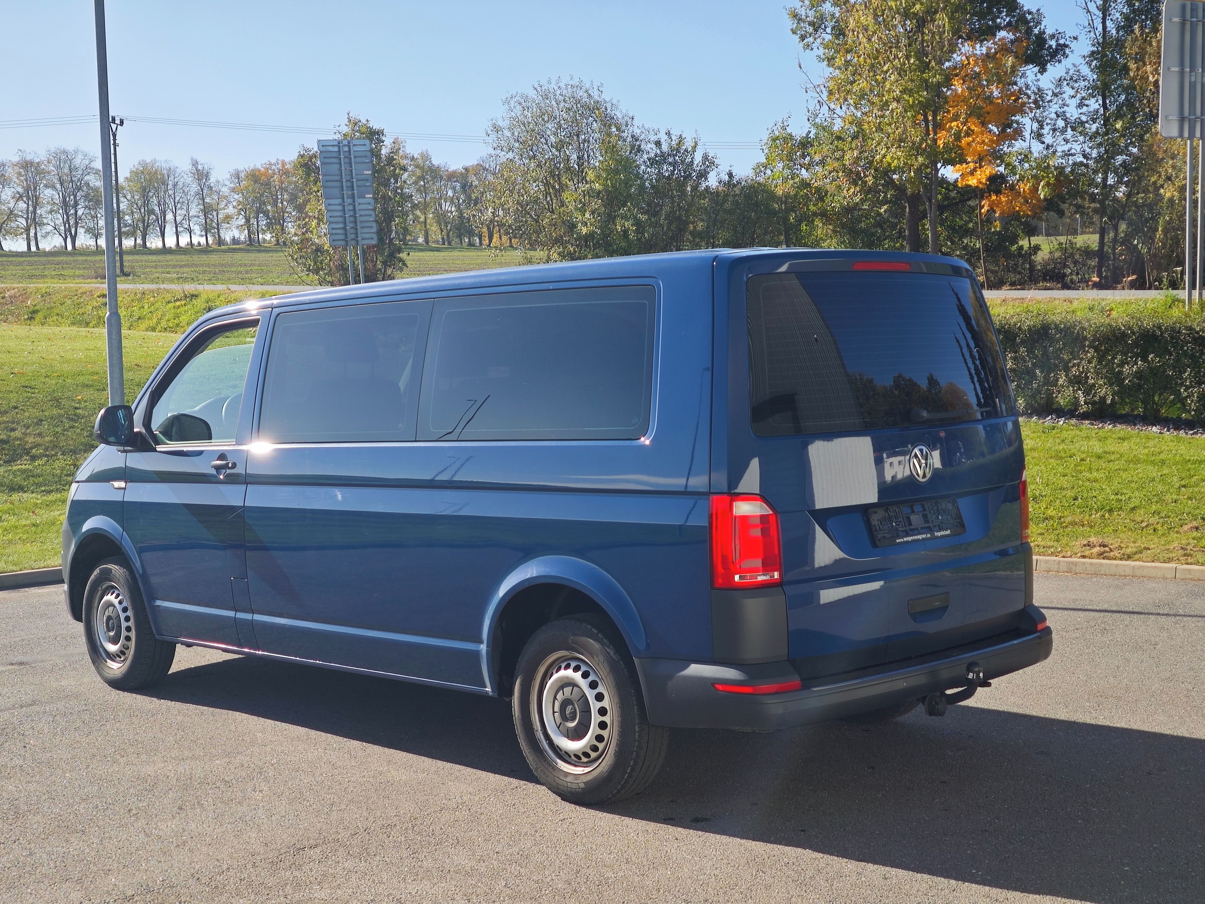 Volkswagen Transporter, Long 8míst tažné - fotka 4