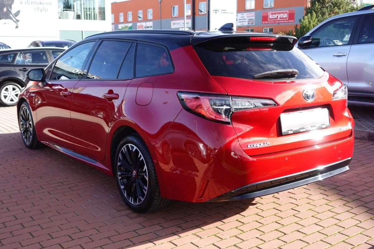 Toyota Corolla, 1,8 HEV GR Spot Dynamic - fotka 6