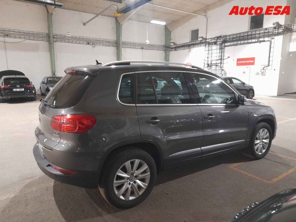 Volkswagen Tiguan, 1.4 - fotka 2
