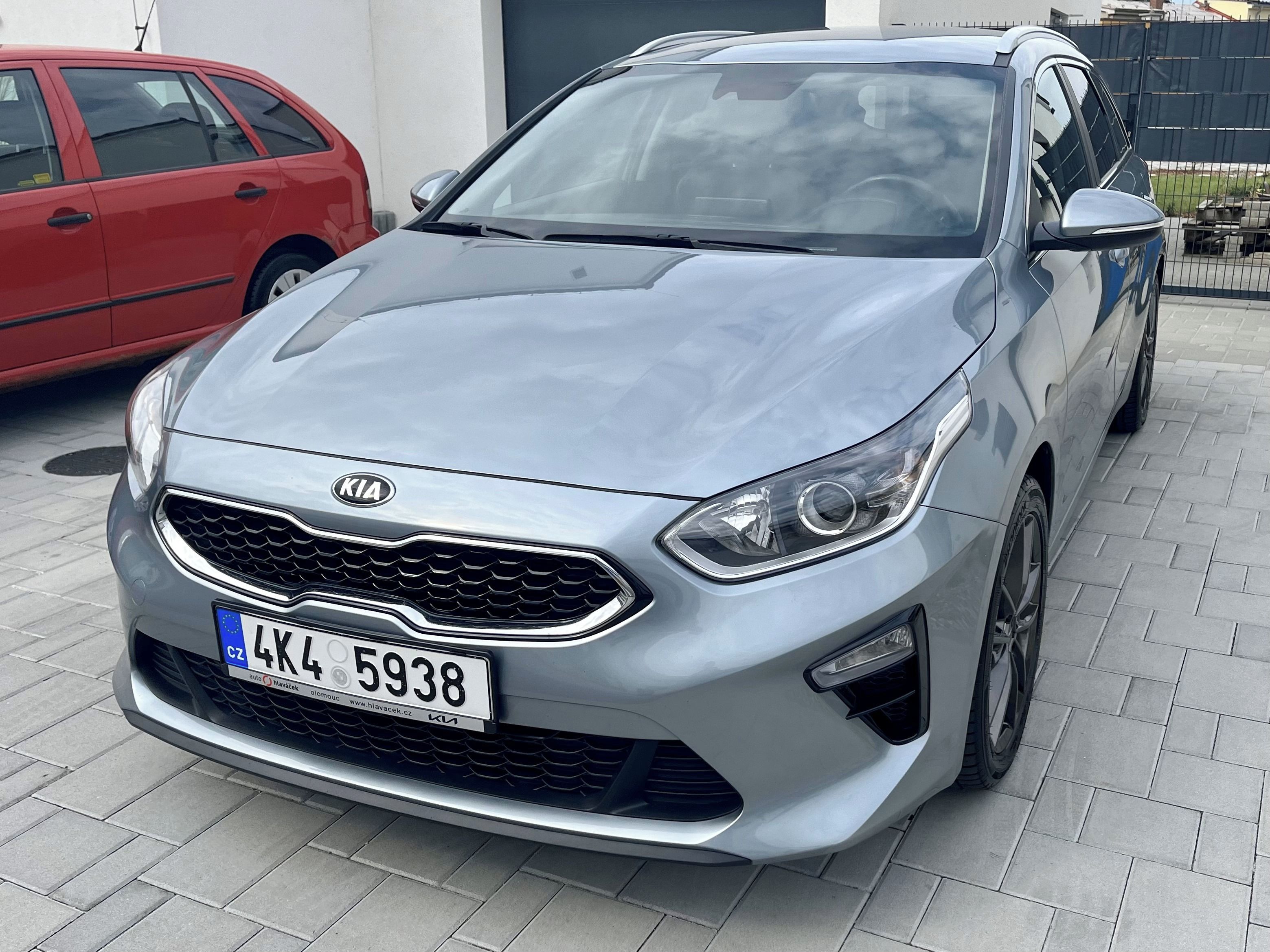 Kia Cee´d, 1.4T-GDI AT Exclusive GT seats - fotka 2