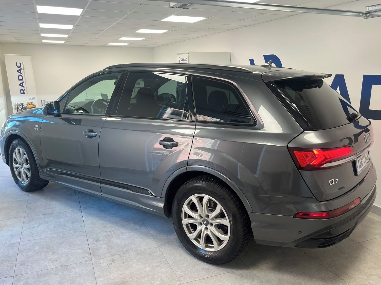 Audi Q7, 3.0 TDI Quattro 210Kw S-line - fotka 3