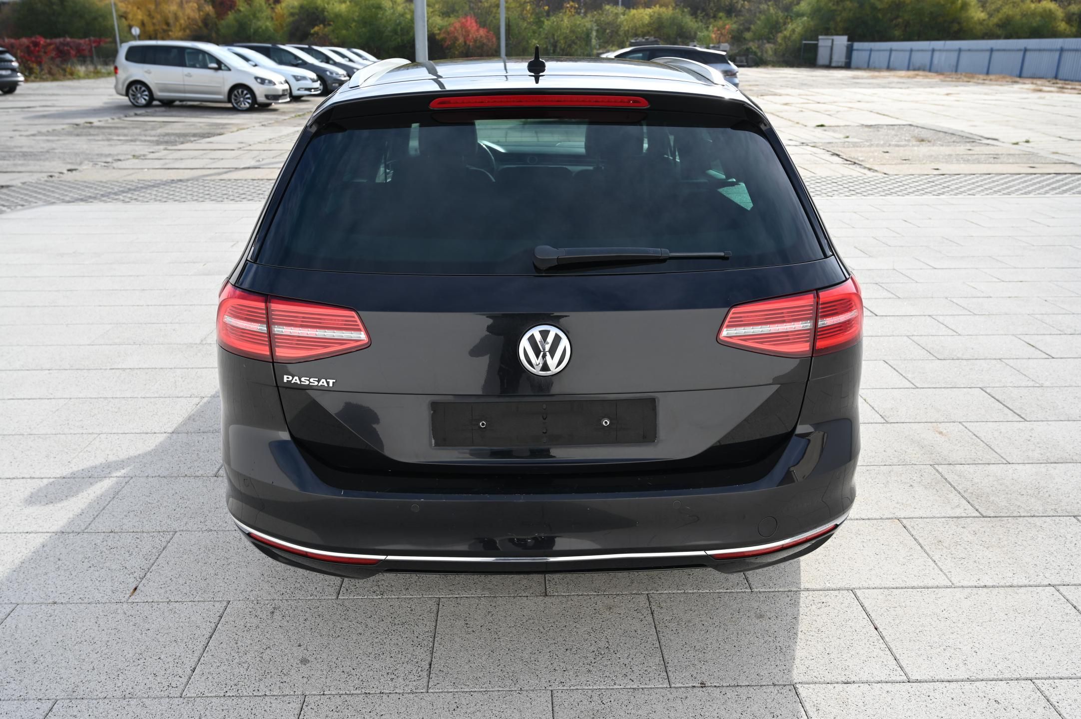 Volkswagen Passat, 2.0TDI 110KW BMT Highline 8/18 - fotka 6