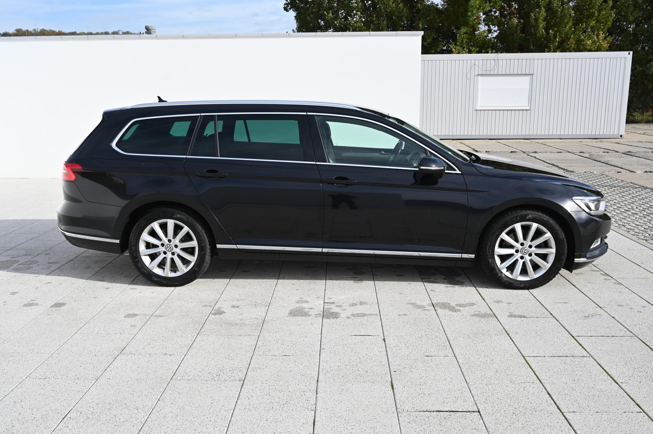 Volkswagen Passat, 2.0TDI 110KW BMT Highline 8/18 - fotka 3