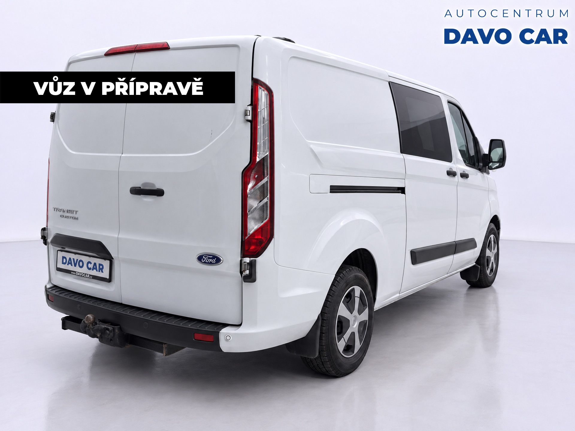Ford Tourneo Custom, 2,0 EcoBlue 96kW L2 6míst CZ - fotka 5