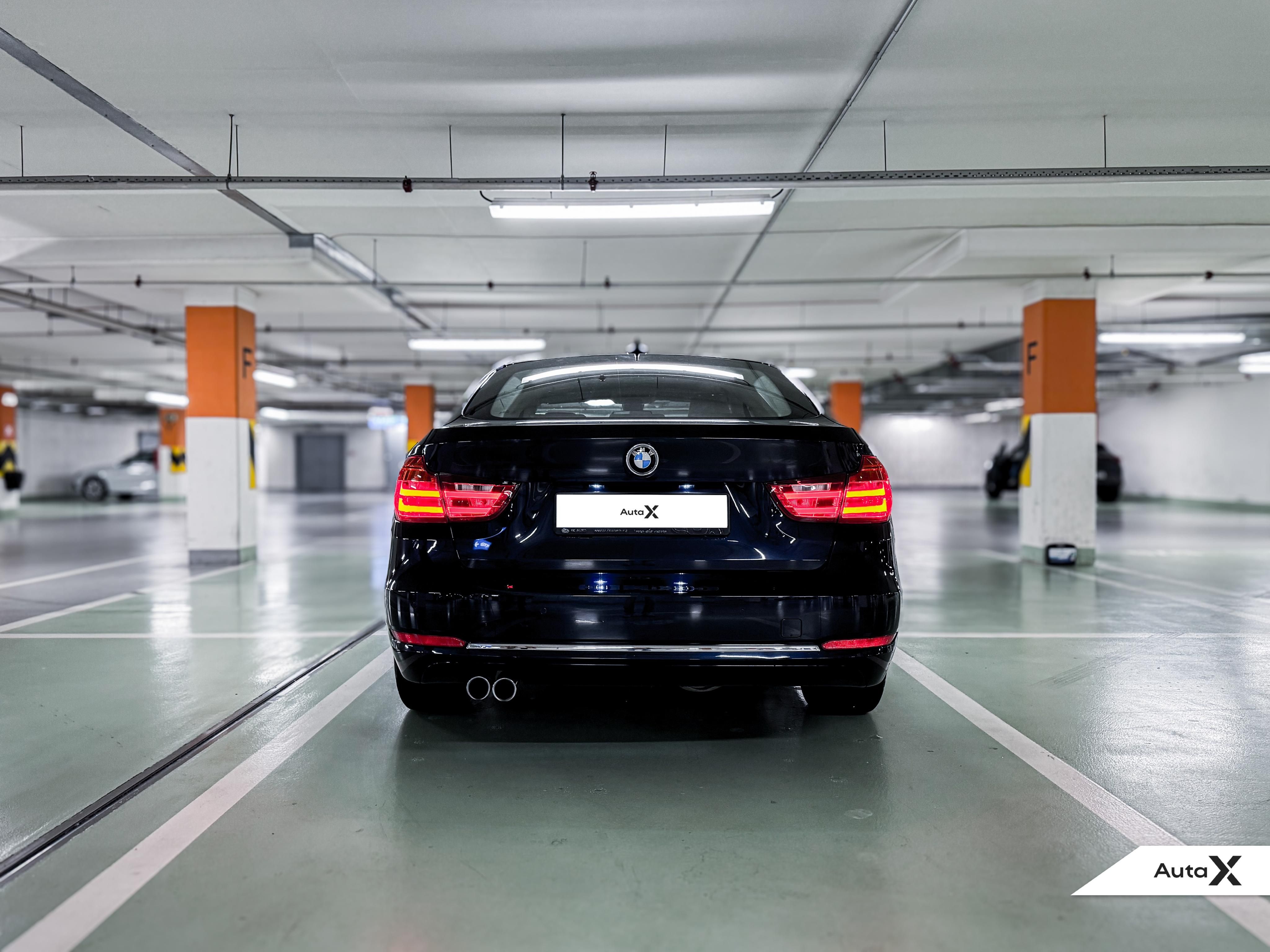 BMW Řada 3, 330d GT Luxury Line 190 kW - fotka 6
