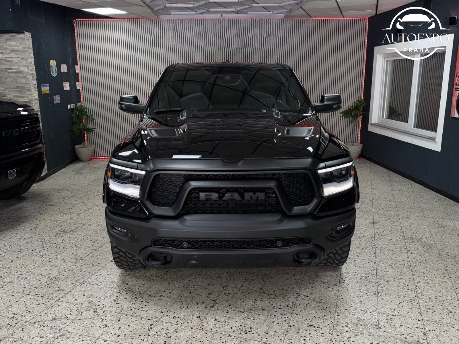 Dodge Ram 1500, 5.7 HEMI 4X4 Rebel * - fotka 5