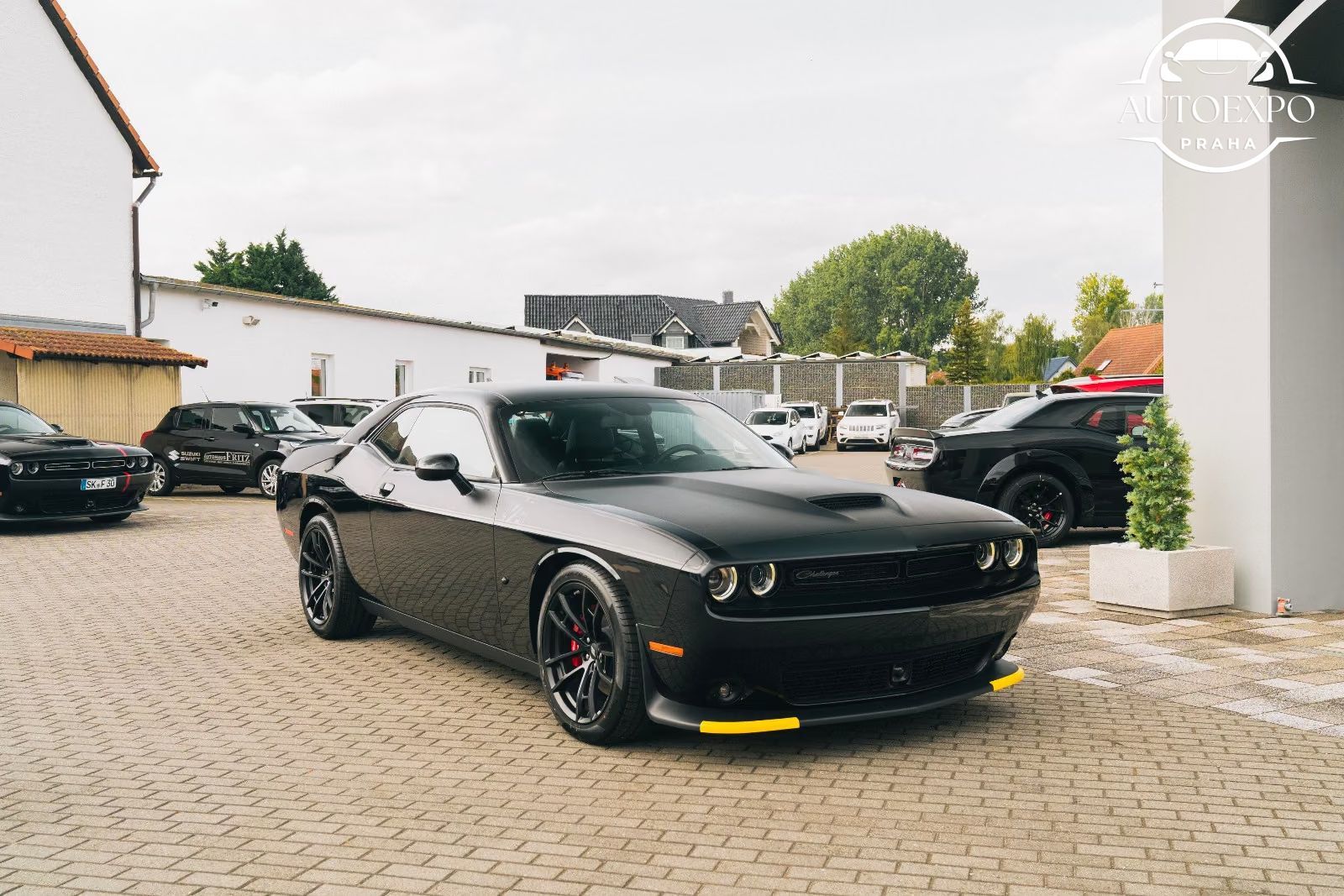 Dodge Challenger, 5,7l V8 Hemi* - fotka 2