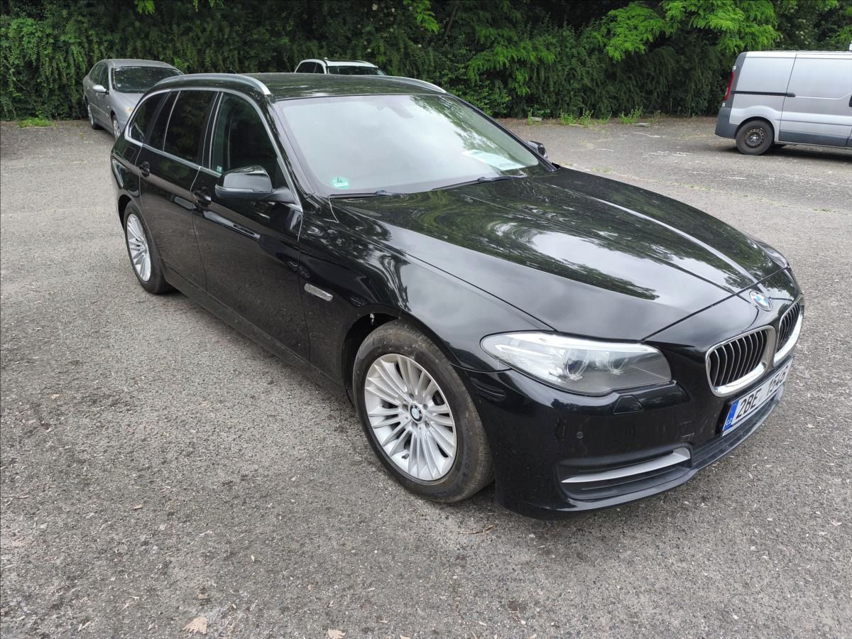 BMW Řada 5, 520d XDRIVE