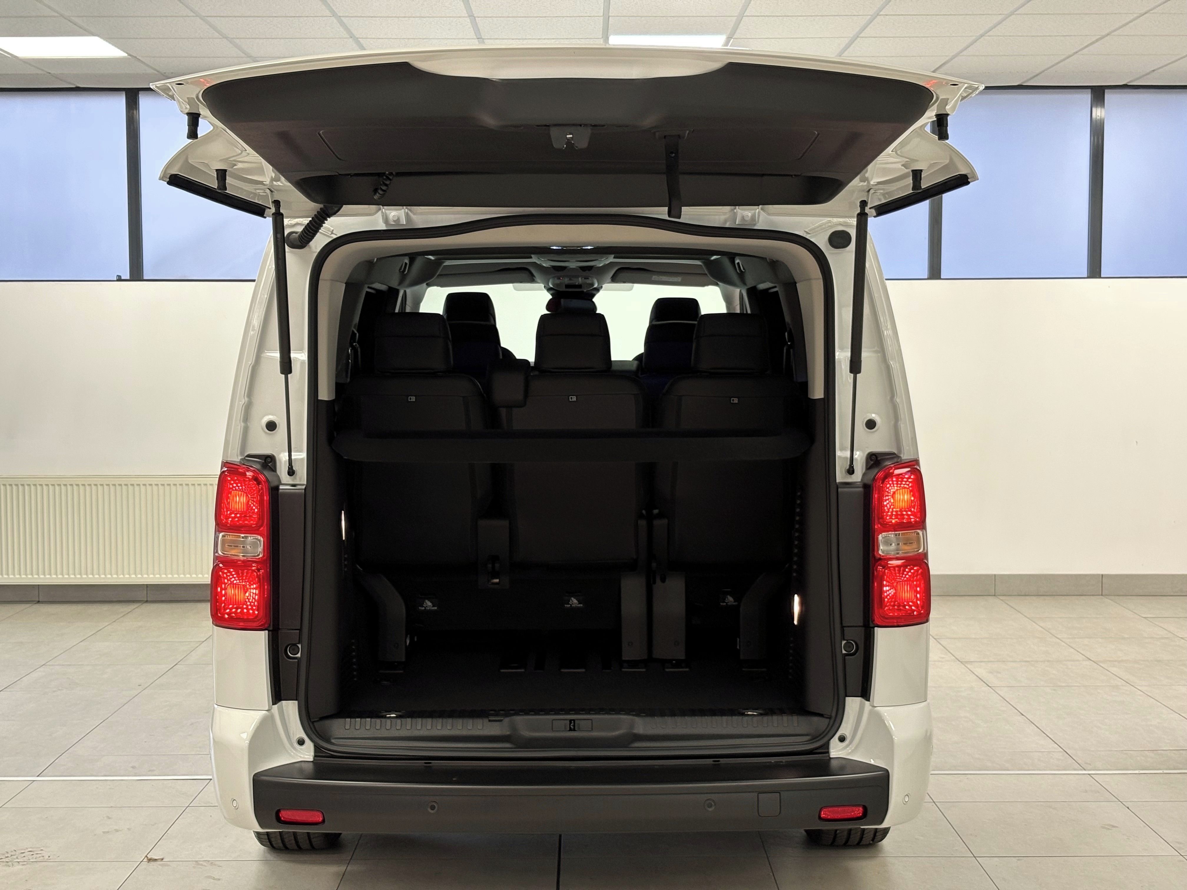 Toyota Proace Verso, VIP, Skyview,7S, 2,0L. 8AT, L2 - fotka 6