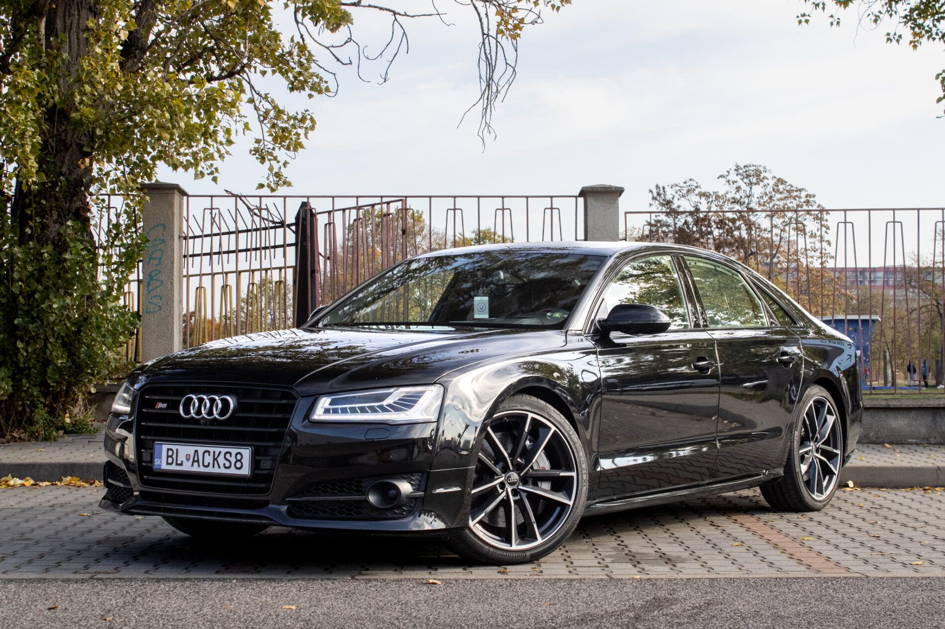 Audi S8 - fotka 2