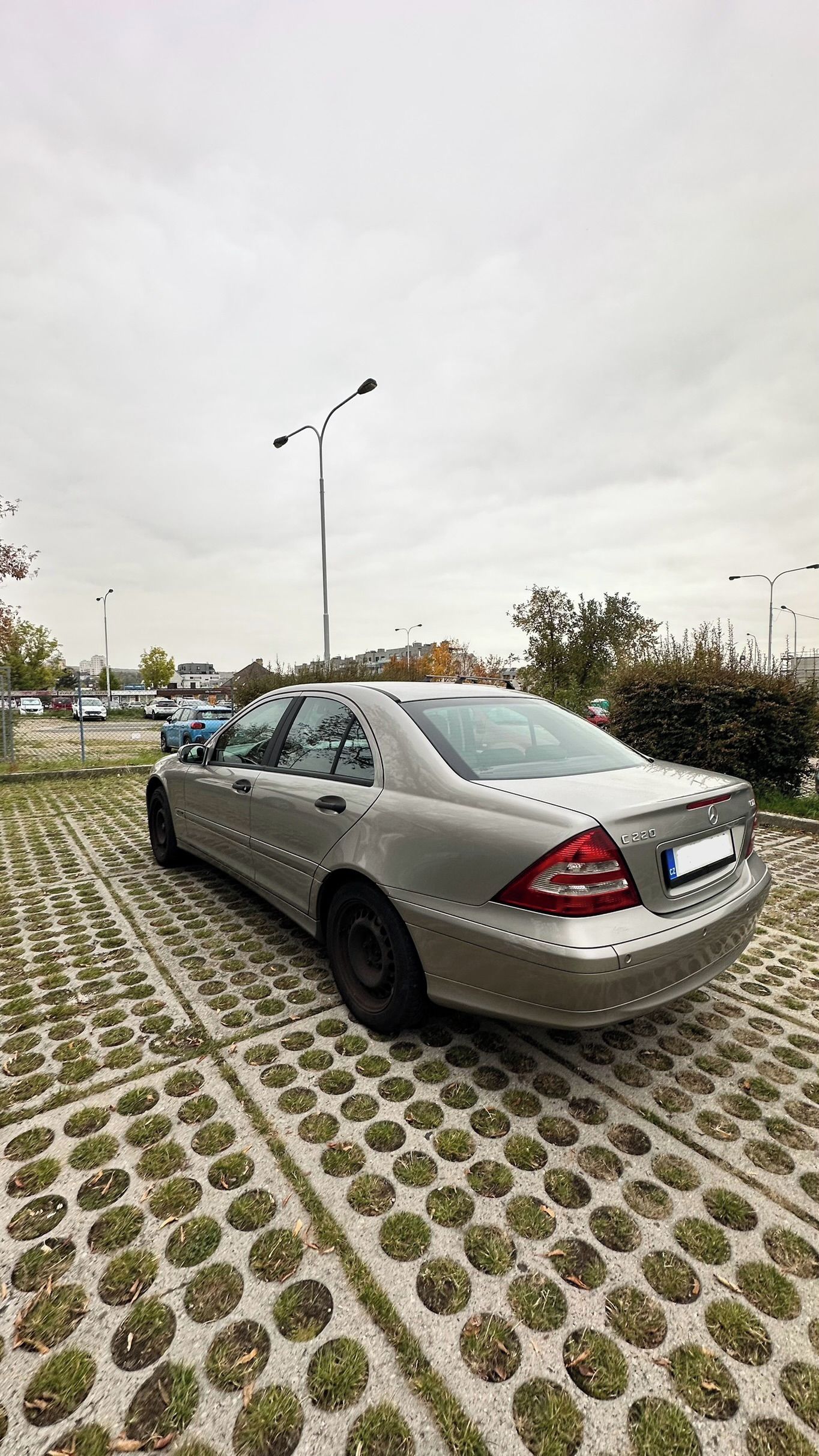 Mercedes-Benz Třídy C, C220, Automat, Sedan - fotka 5