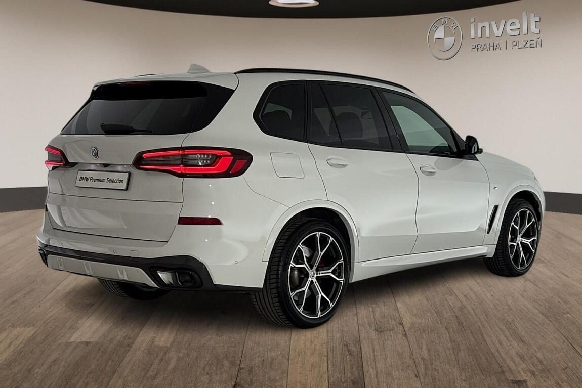 BMW X5, xDrive40d - fotka 3