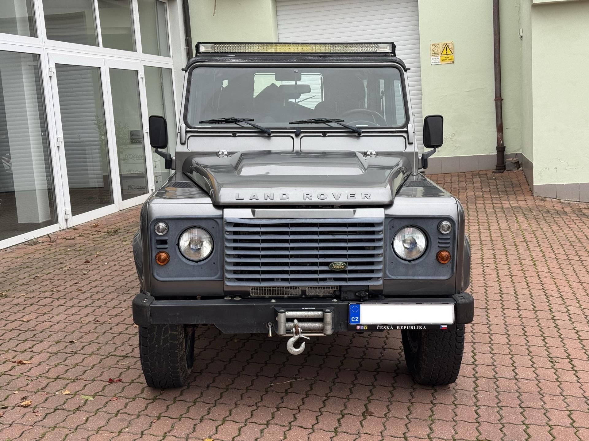 Land Rover Defender, PUMA - fotka 3