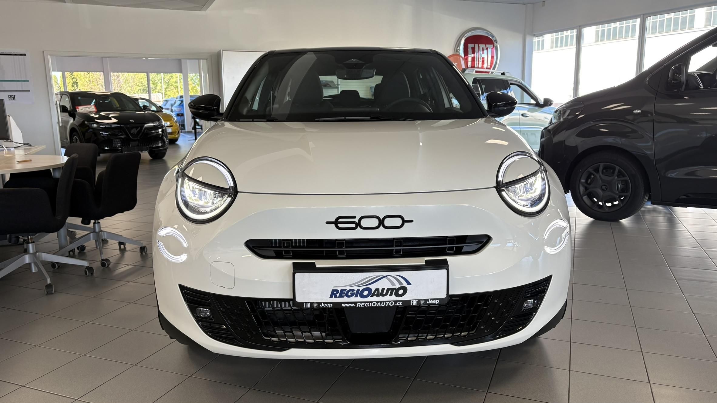 Fiat 600, 1.2T Street 6MT - fotka 2