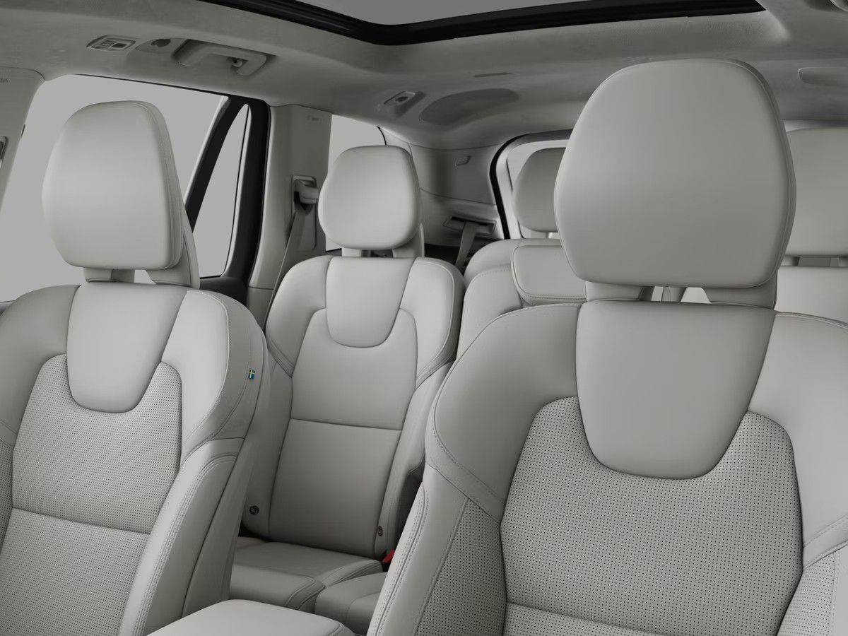Volvo XC90, 2.0B5 184kW 4x4  Ultra Bright - fotka 4