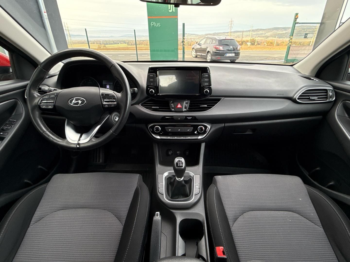 Hyundai i30, 1.5 DPI / 81 kW Family Comfort - fotka 5