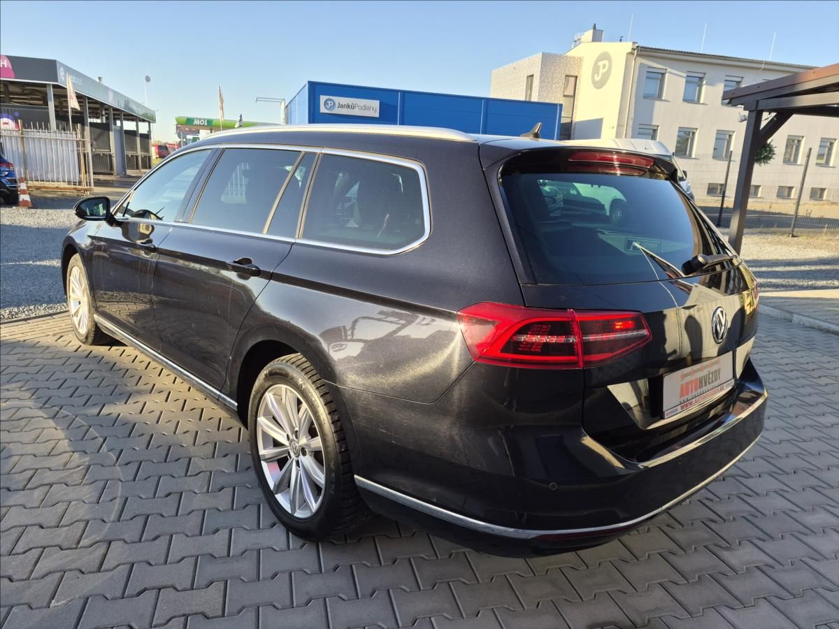 Volkswagen Passat, 2,0 TDI B8 DSG7 Highline - fotka 6