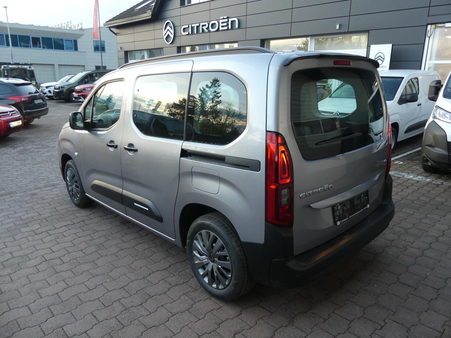 Citroën Berlingo, PLUS Petrol 110k Manual - fotka 6