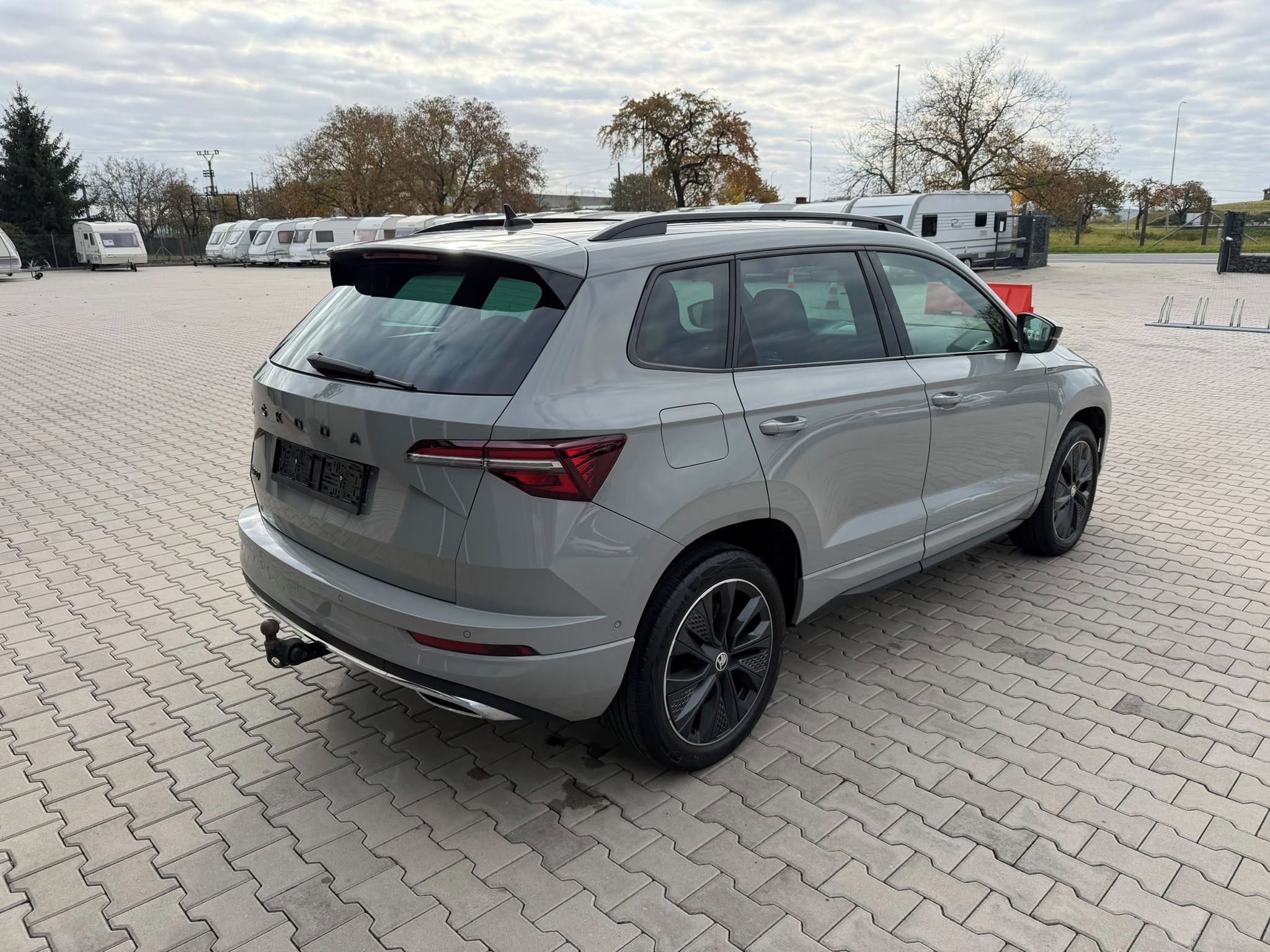 Škoda Karoq, sportline,1.5tsi,webasto,tažné - fotka 6