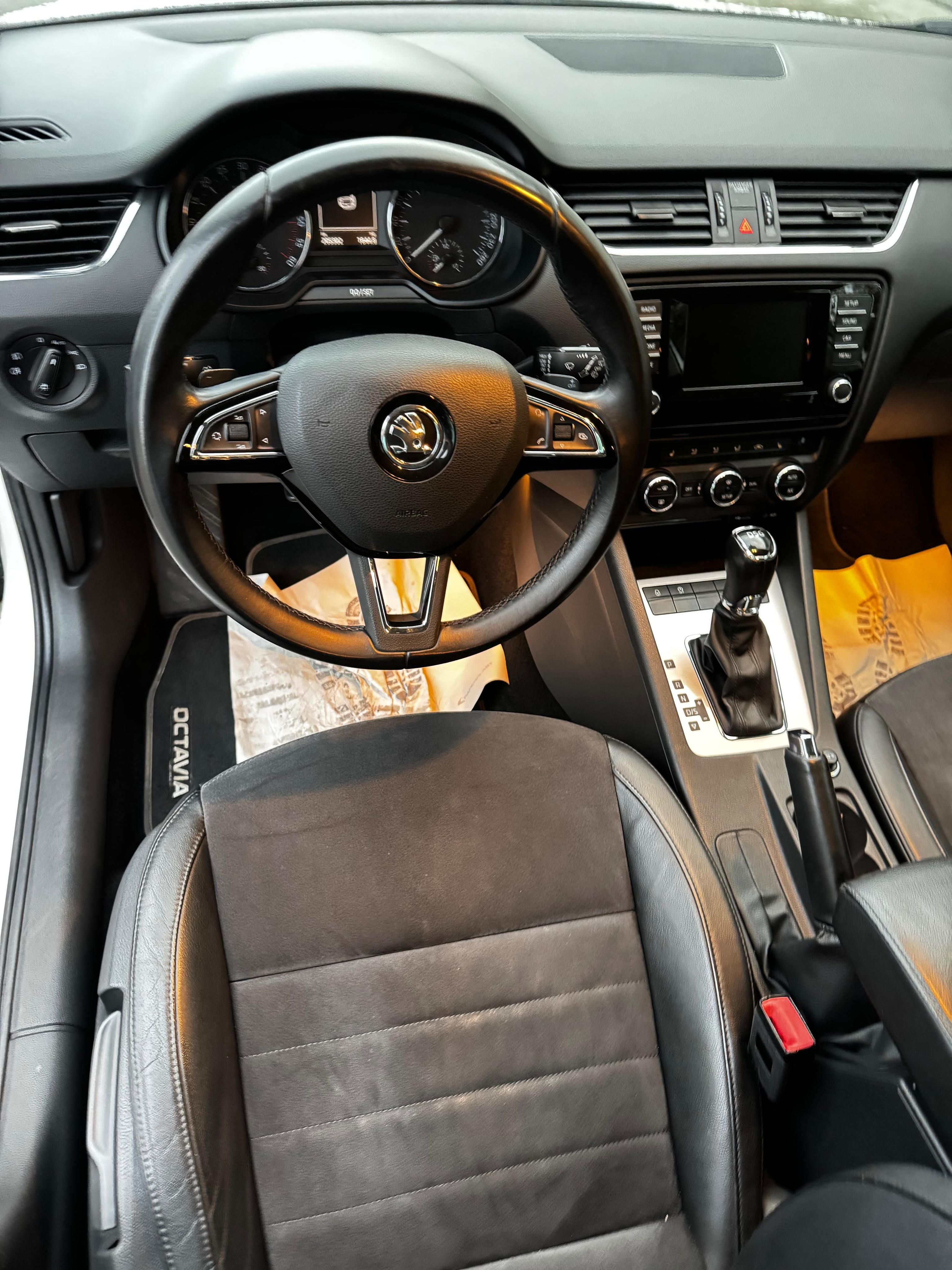 Škoda Octavia, Škoda Octavia 3, 2.0 TDI, DSG - fotka 5