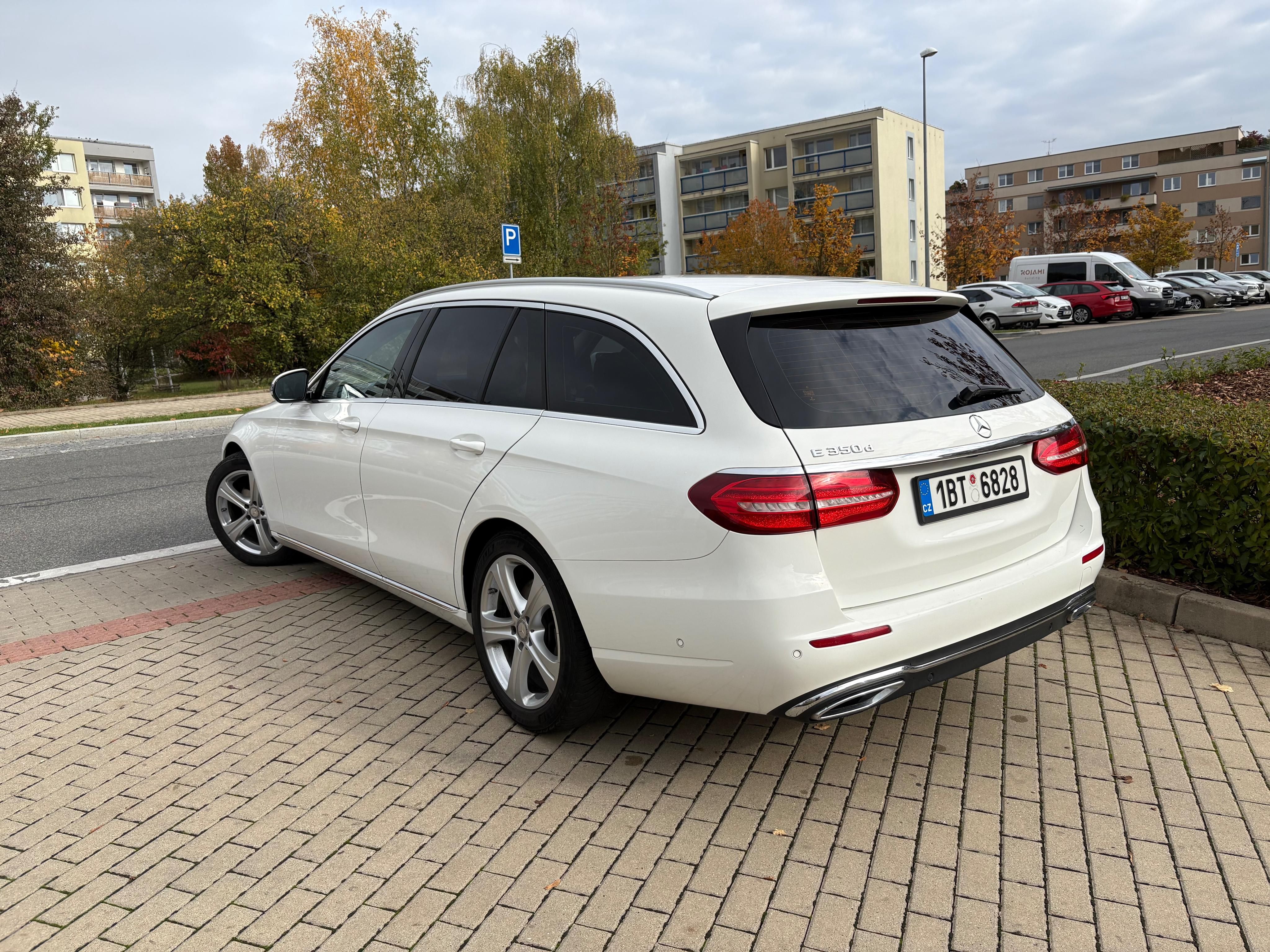 Mercedes-Benz Třídy E, 350d  Widescreen Cockpit  360° - fotka 4