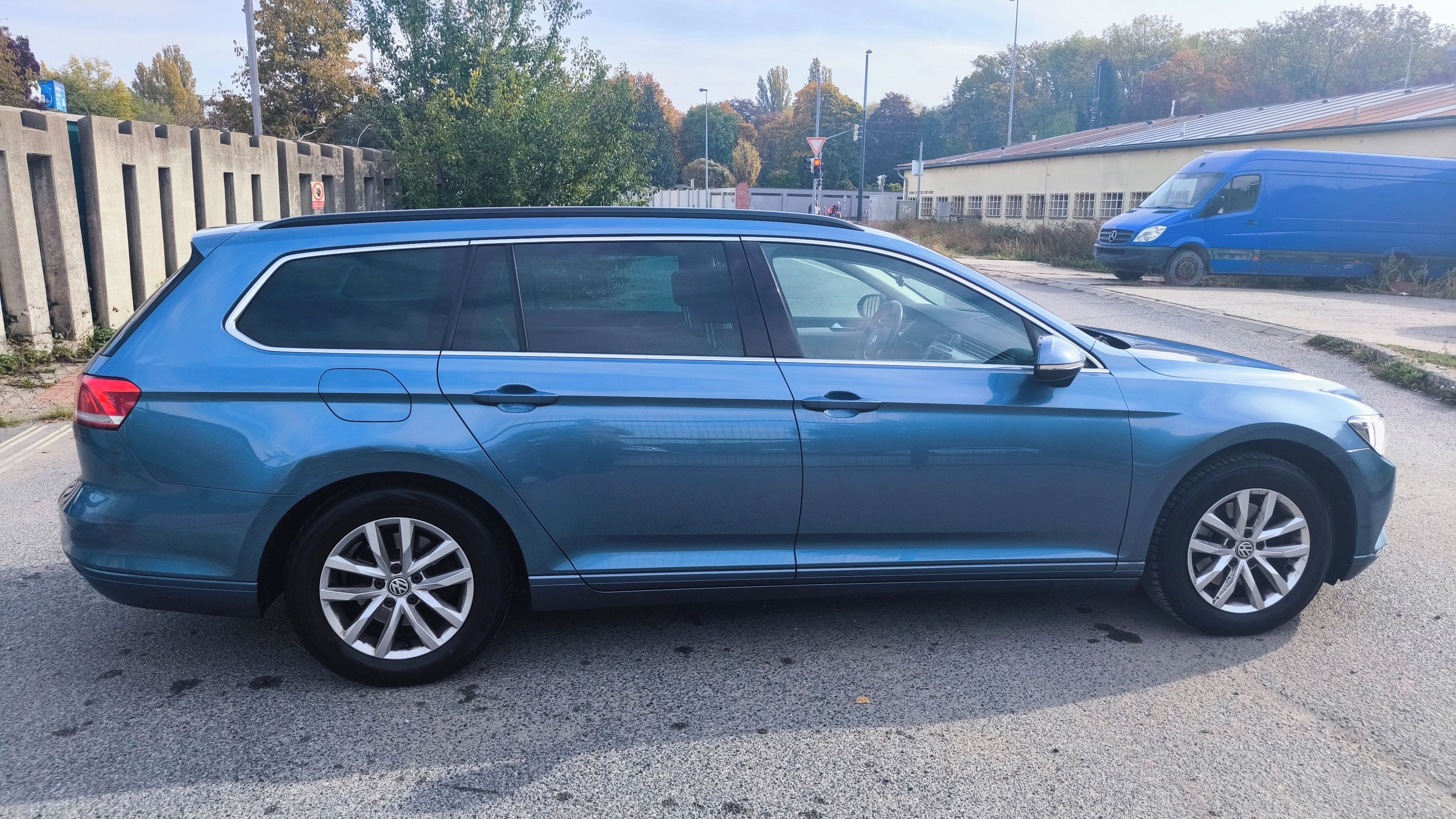 Volkswagen Passat, 2.0 TDI (110 kW / 150 PS) - fotka 2