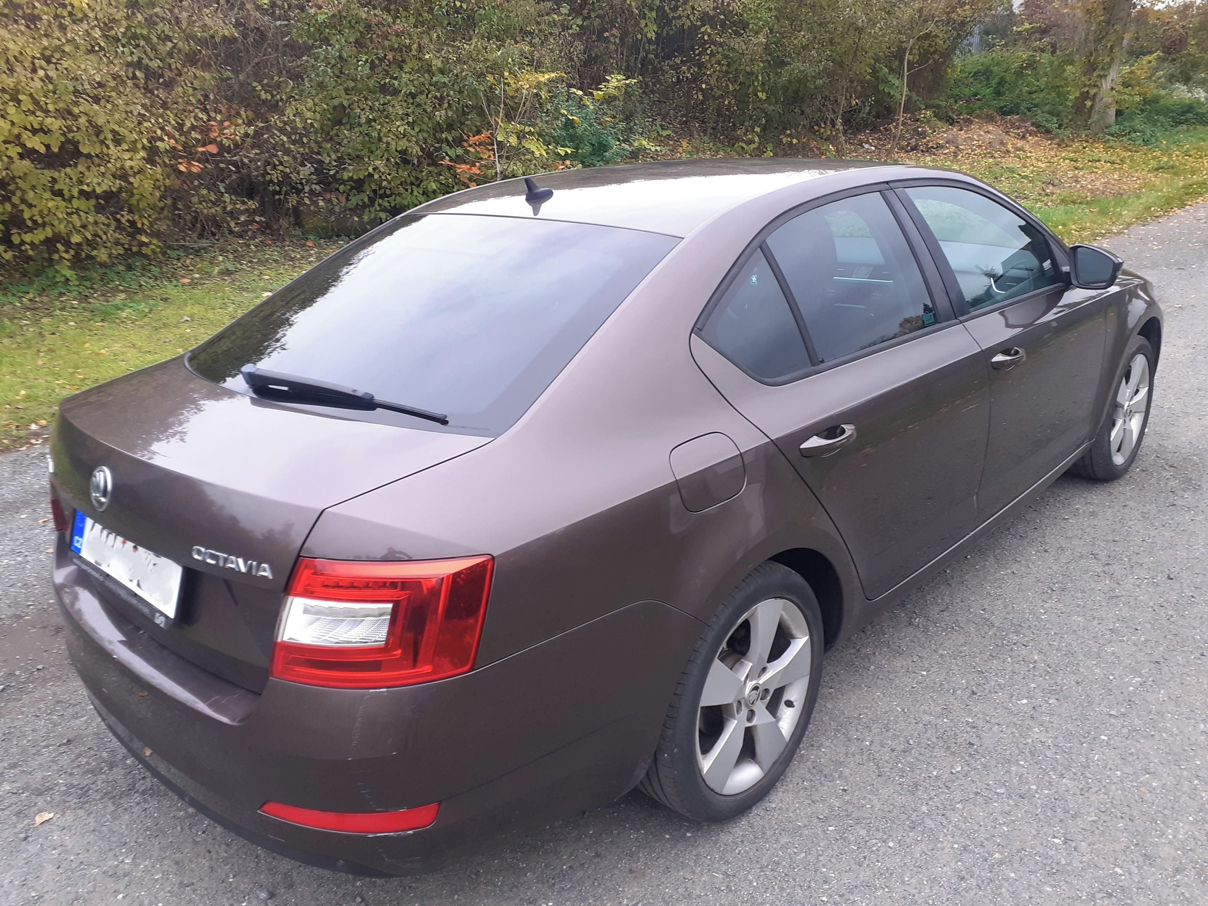 Škoda Octavia, Style 1.2 TSI 81 kW - fotka 5