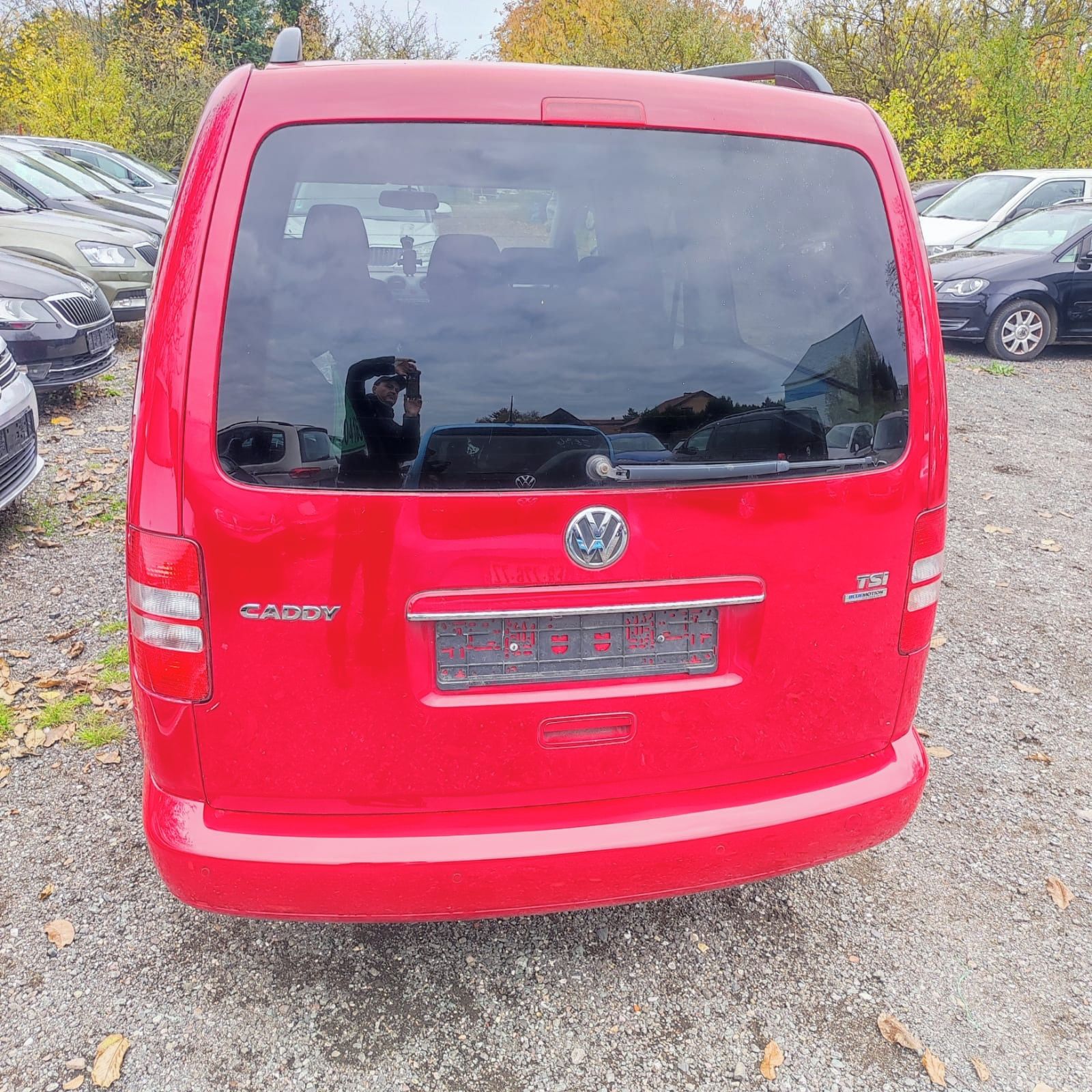 Volkswagen Caddy, MAXI 1.2TSi 77KW JEN 143tis km - fotka 6